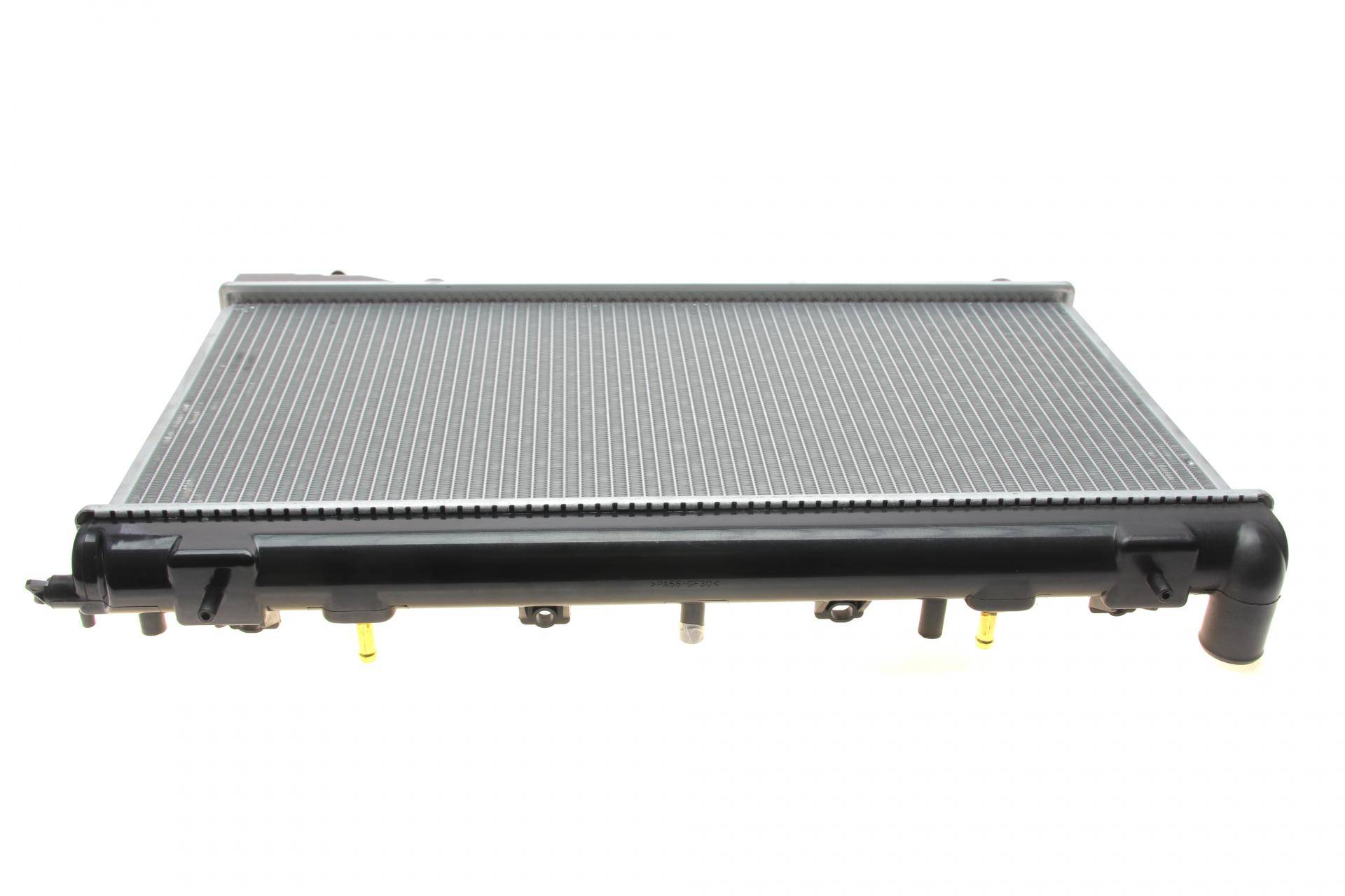 Радіатор охолодження Subaru Forester 2.0 AWD 02-08