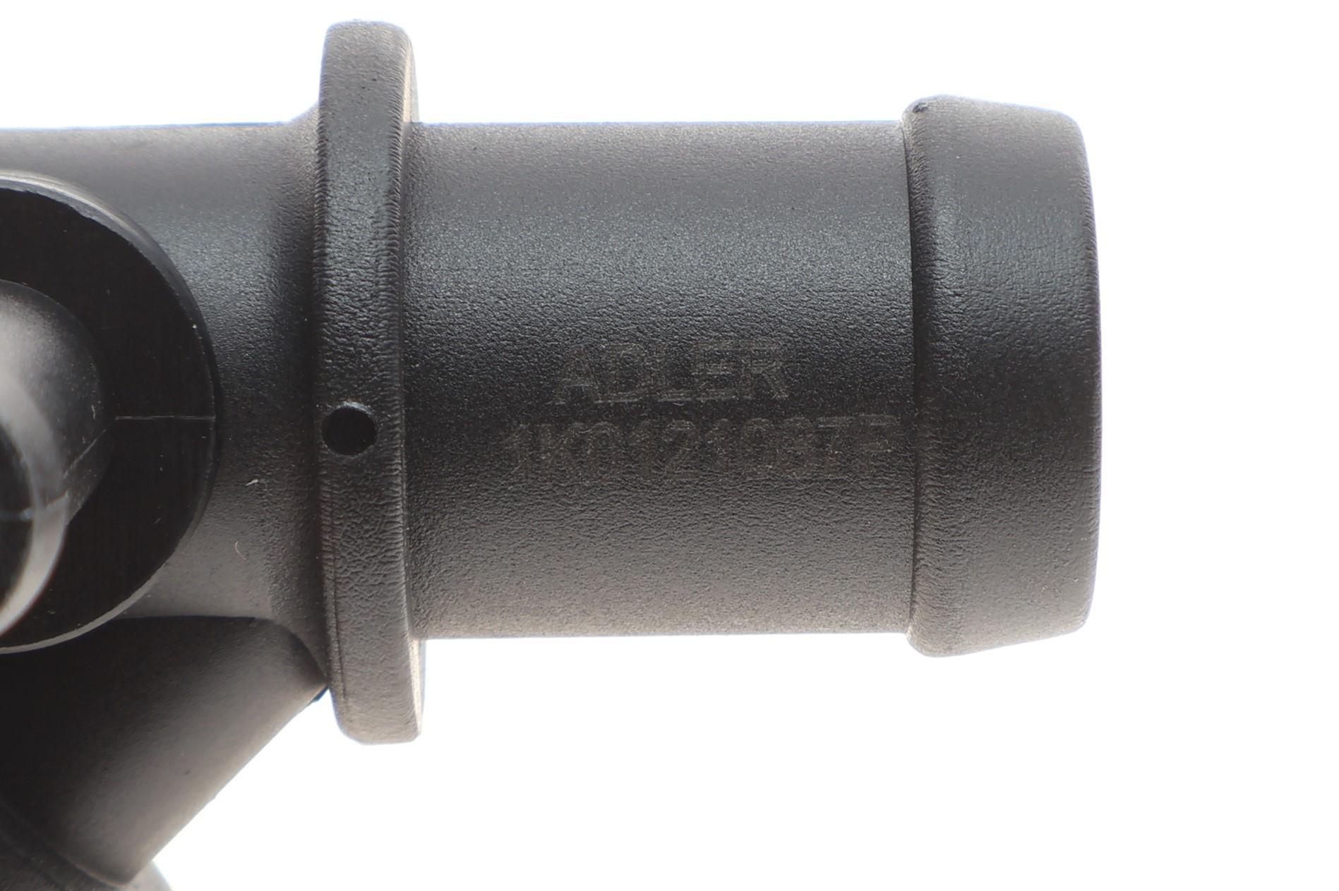 Фланець системи охолодження VW Caddy III 1.2 TSI 10-15