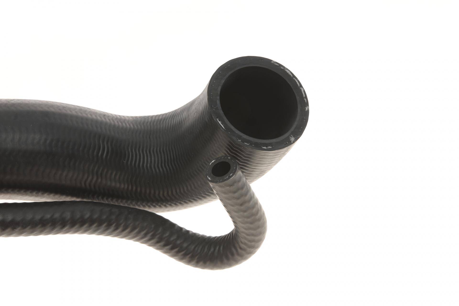 Патрубок радіатора (верхній) MB Sprinter CDI