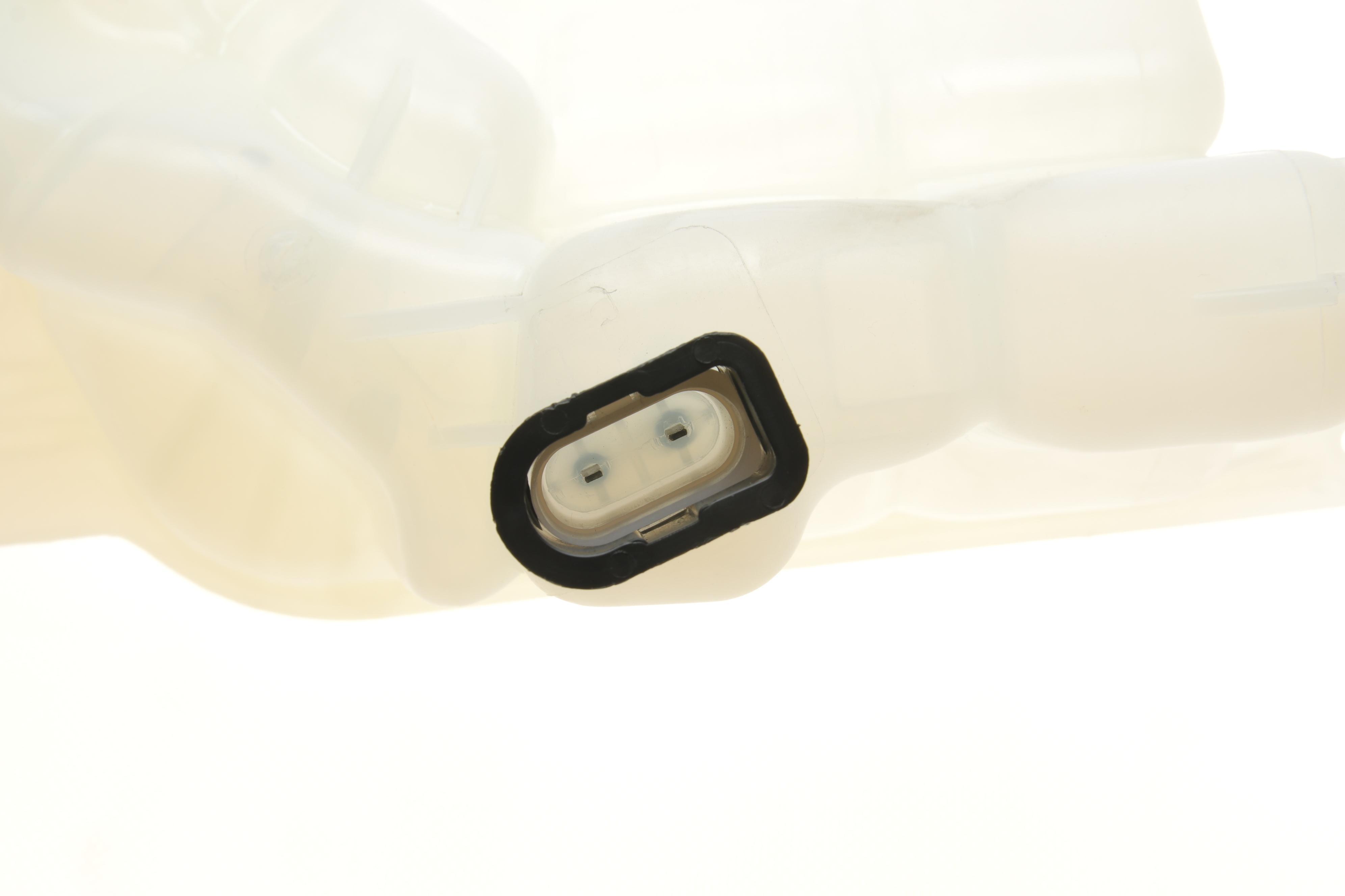 Бачок розширювальний Audi A6 2.0TDI-3.0TDI 04-11