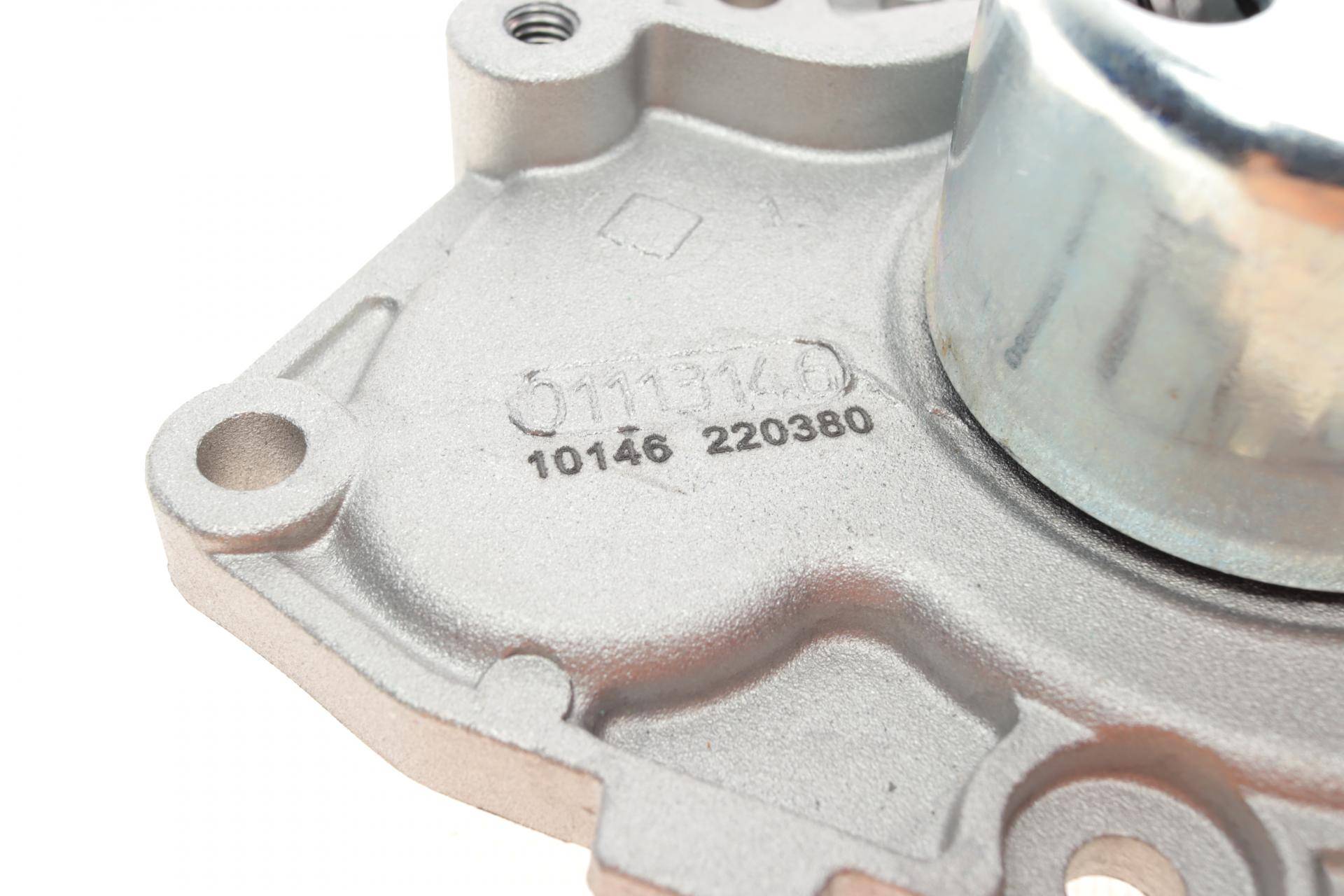 Помпа води Renault Megane/Scenic 1.9 dCi 08-/Suzuki Grand Vitara 1.9DDiS 06-15