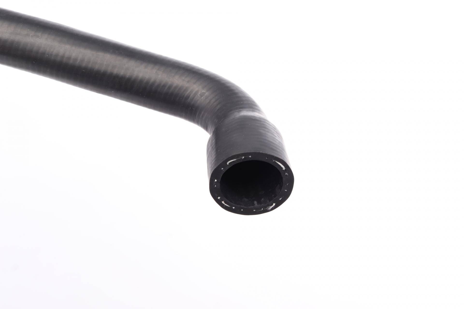 Патрубок радіатора (нижній) MB E-class (W210) 2.0-5.4 95-03