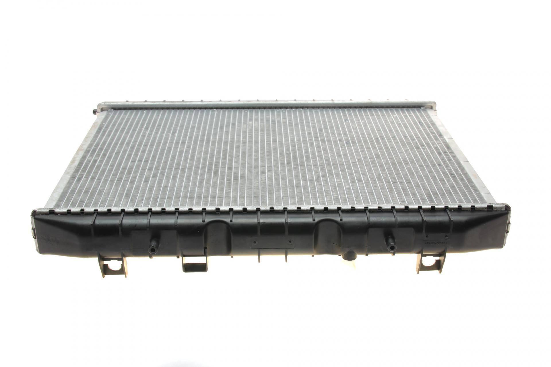 Радіатор охолодження Opel Frontera A 2.0/2.2/2.4 92-98