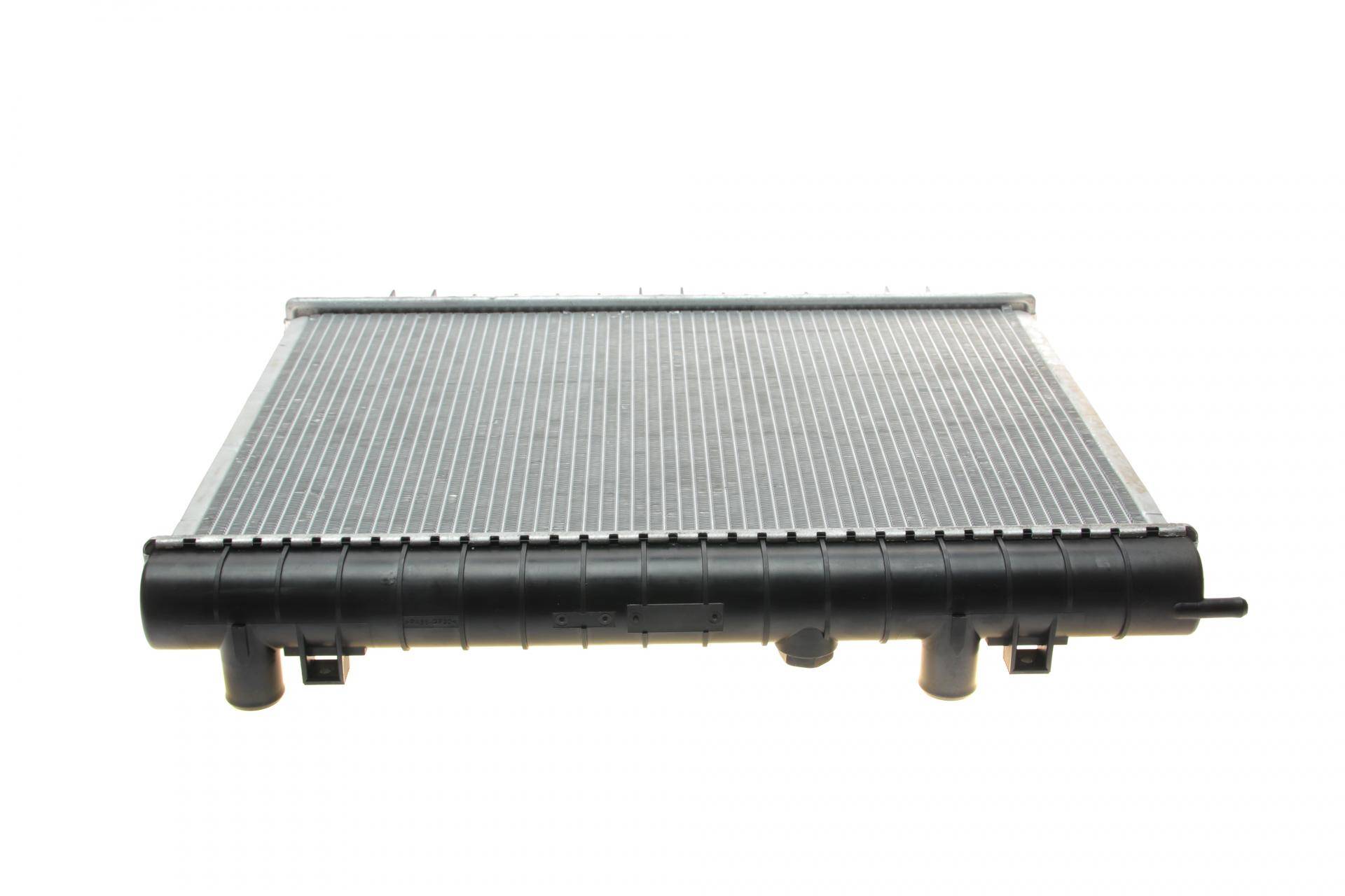 Радіатор охолодження Opel Frontera A 2.0/2.2/2.4 92-98