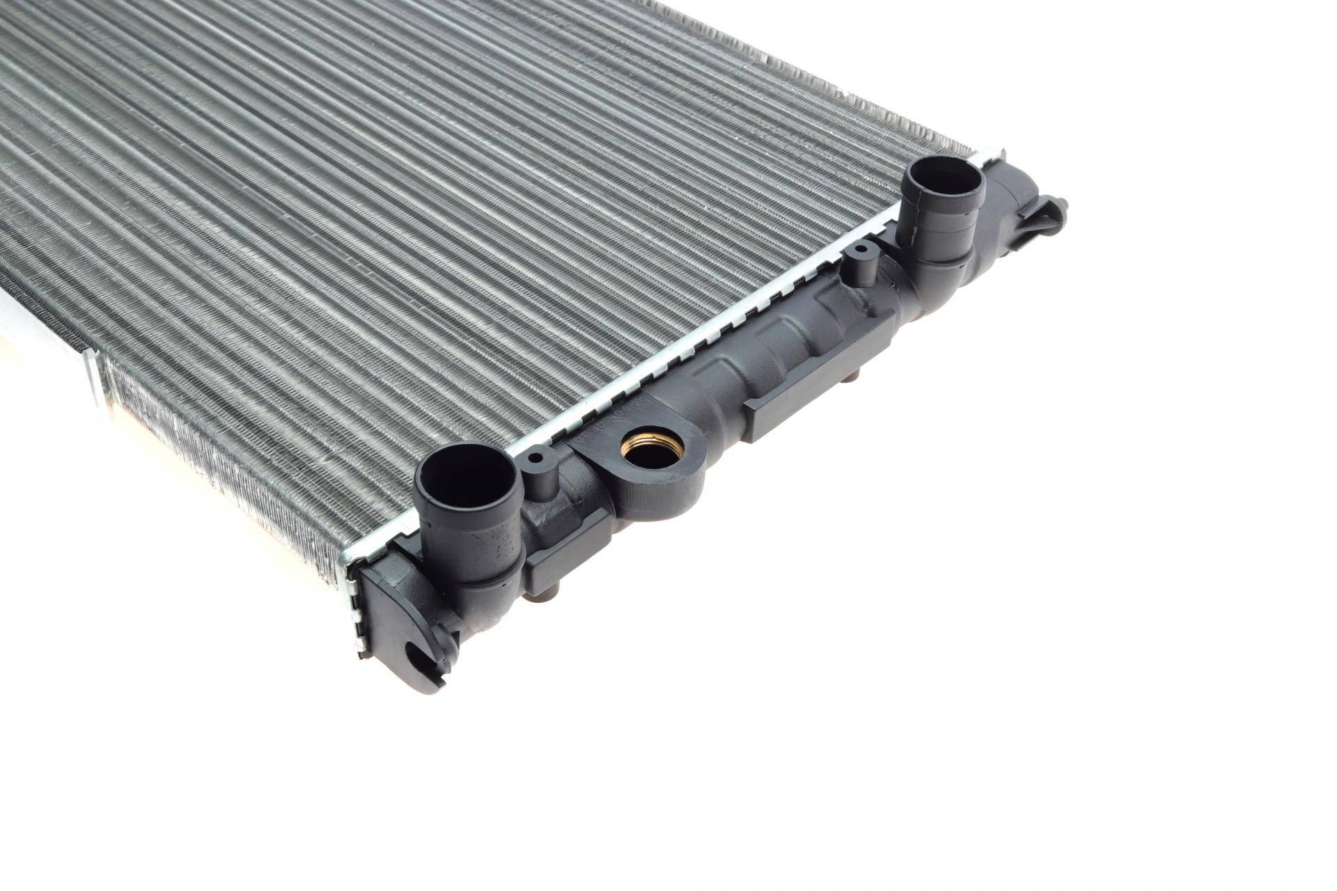 Радіатор охолодження VW Passat 1.6TD/1.8/2.0 88-97