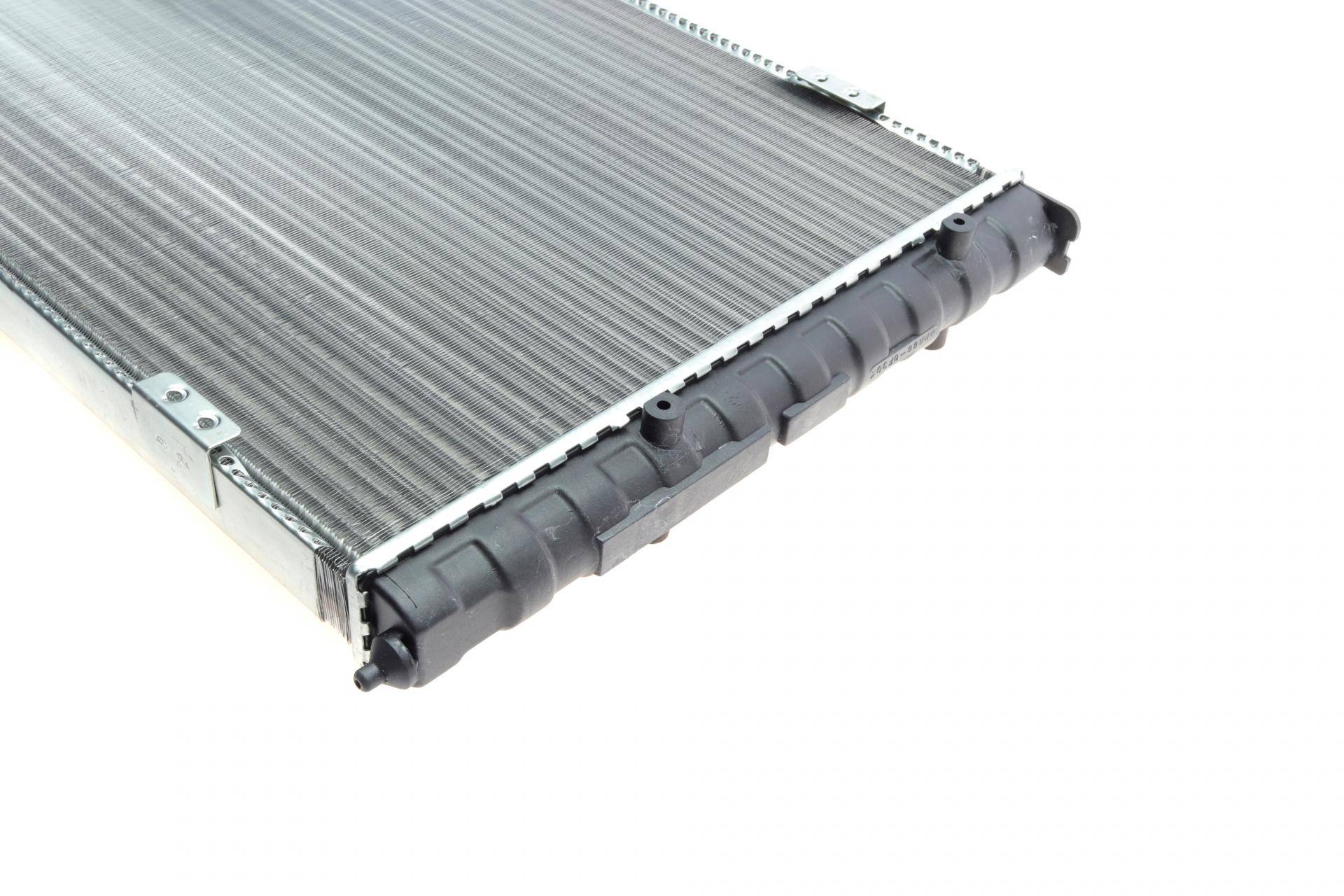 Радіатор охолодження VW Passat 1.6TD/1.8/2.0 88-97