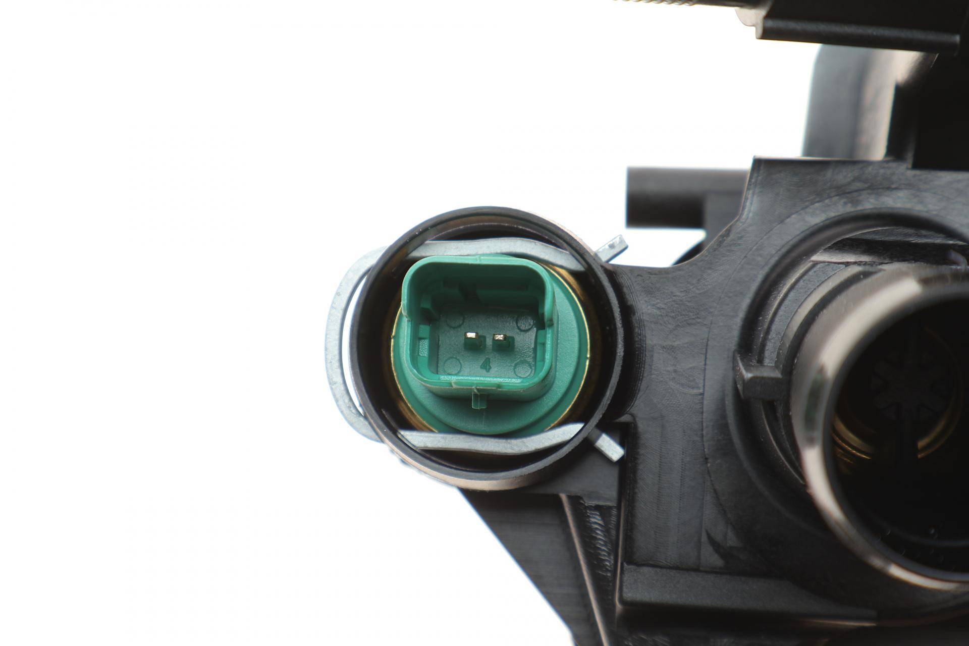 Термостат Fiat Scudo/Citroen Berlingo 1.6HDI 05- (83°C) (з прокладкою)