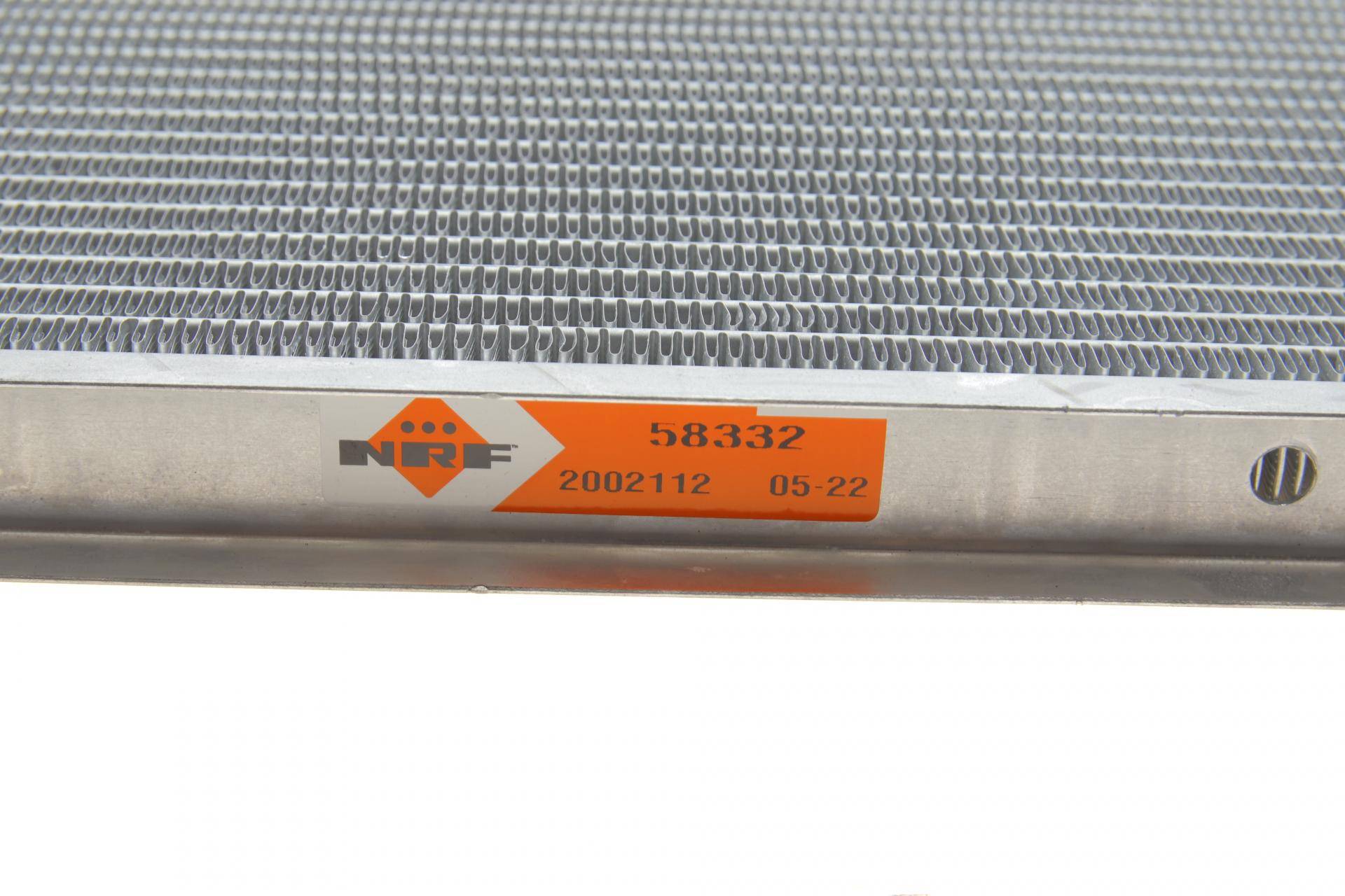 Радіатор охолодження Renault Trafic 1.9dTi/dCi 01-