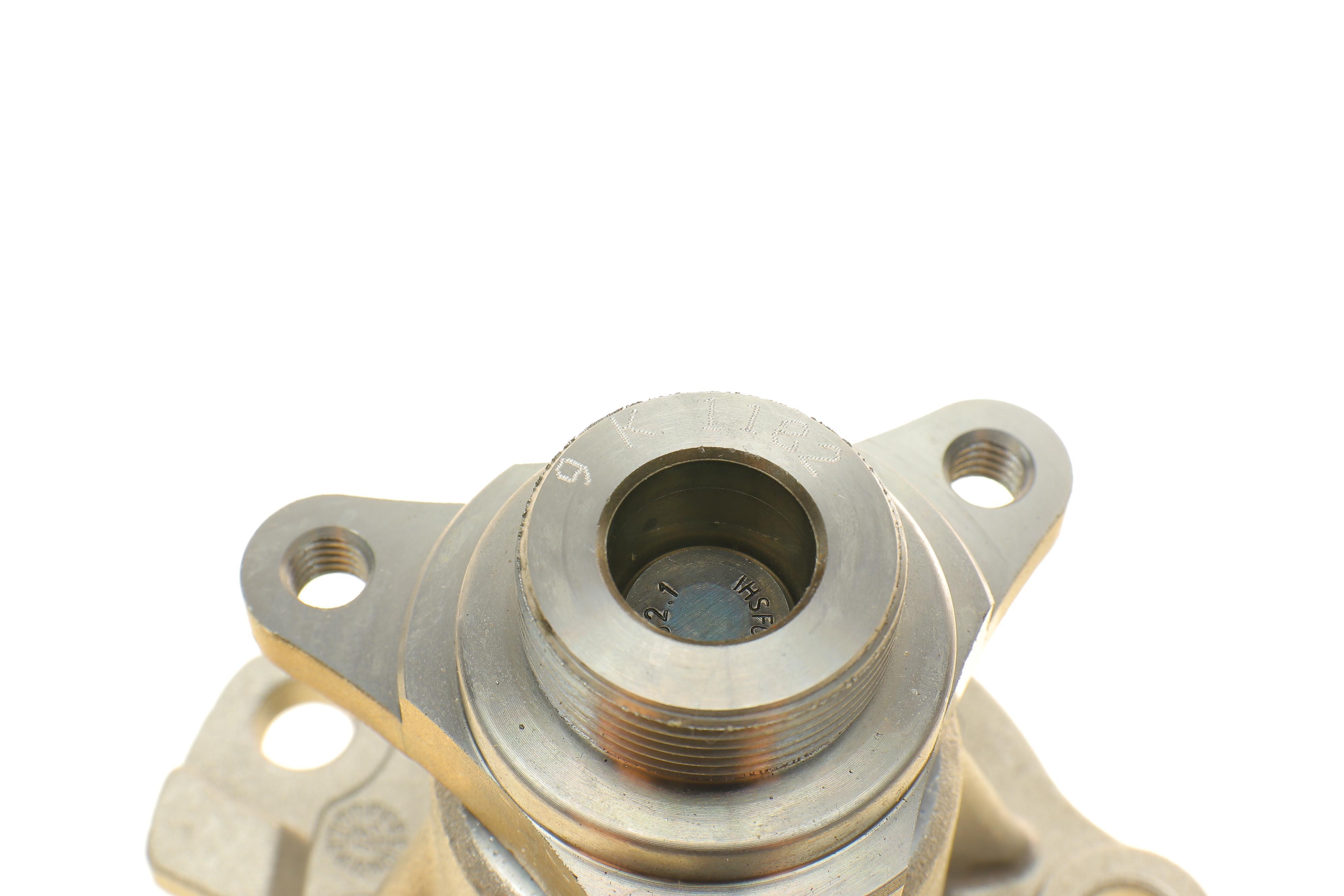 Помпа води Opel Movano/Nissan NV400/Renault Master III 2.3CDTI/2.3dCi 10-/Nissan NP300 15- (R/B) (16