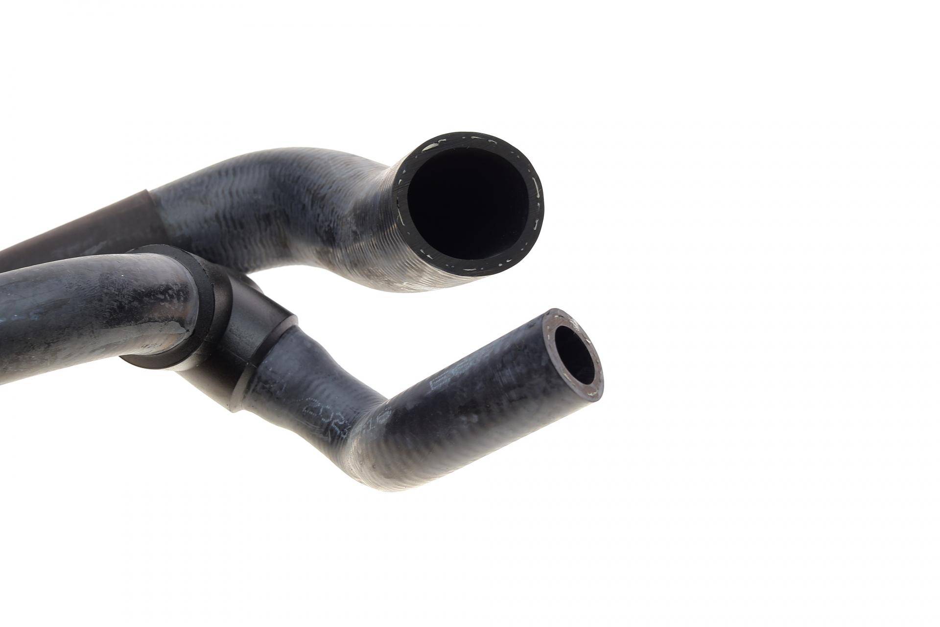 Патрубок системи охолодження VW T4 1.9D/TD 90-03