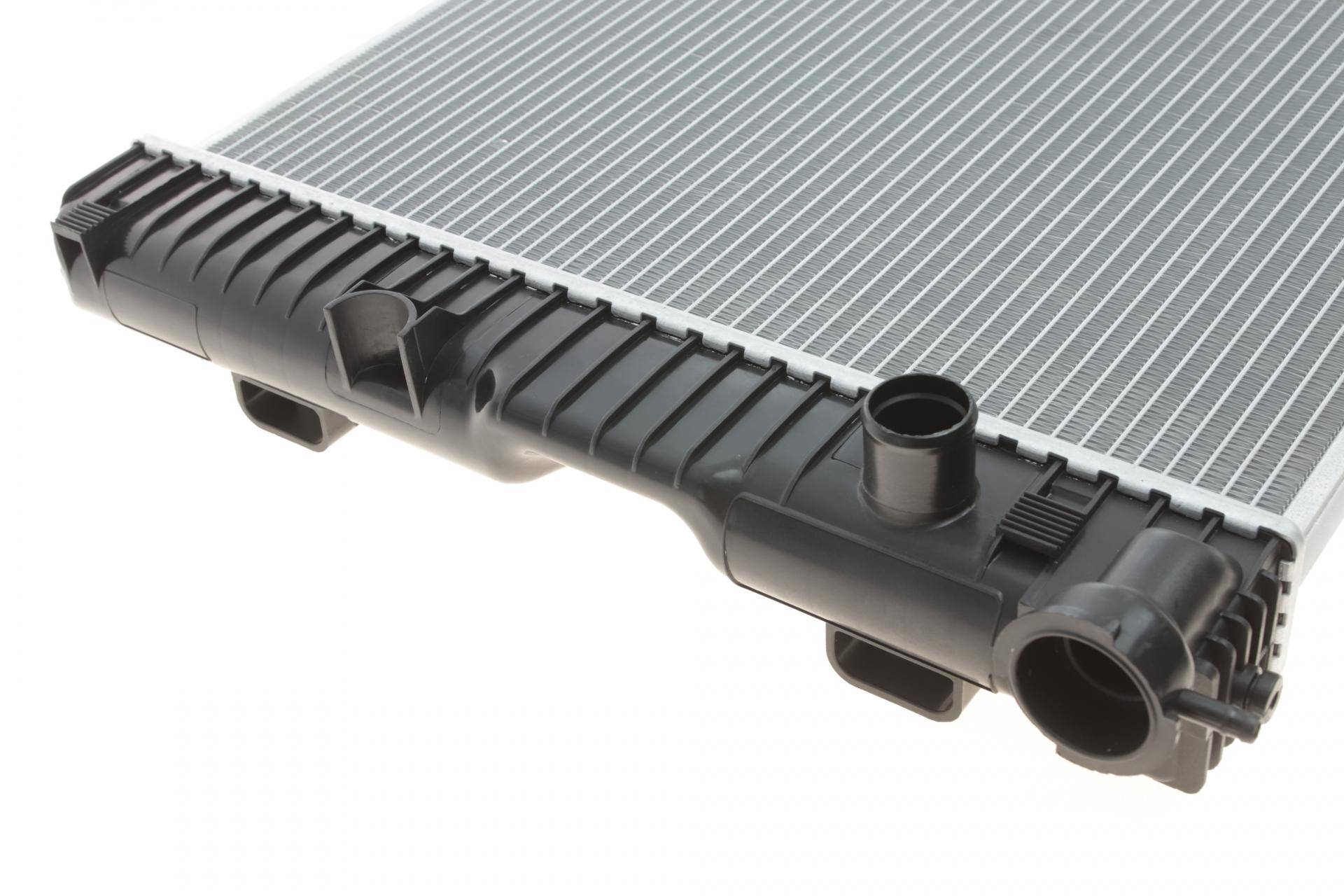 Радіатор охолодження MB 207-410D 86-96 (оригінальна якість)