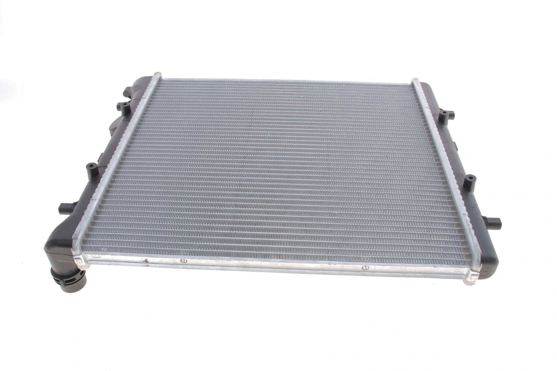 Радіатор охолодження VW Golf IV 1.4-1.6 97-06