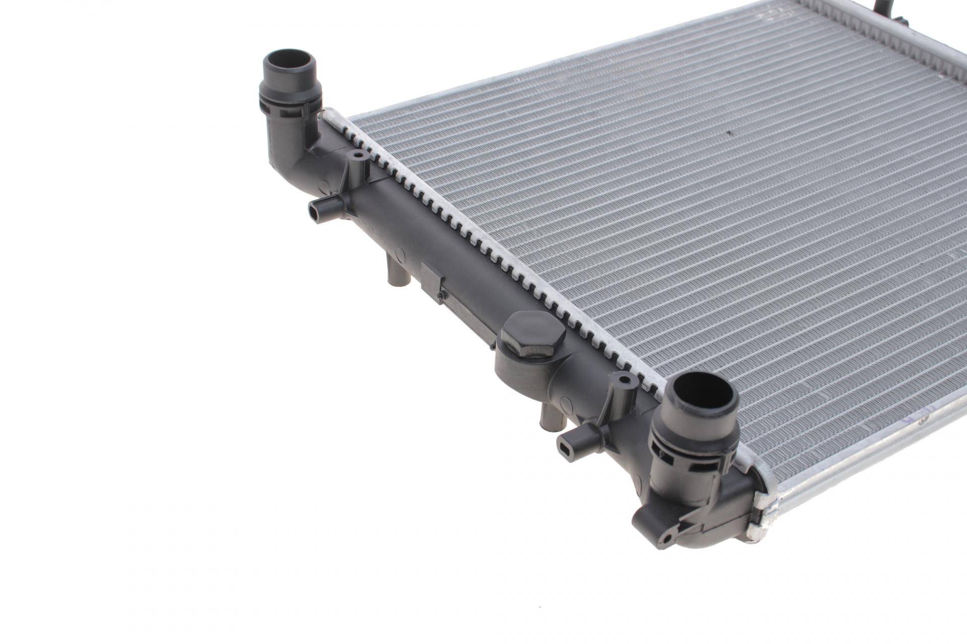 Радіатор охолодження VW Golf IV 1.4-1.6 97-06