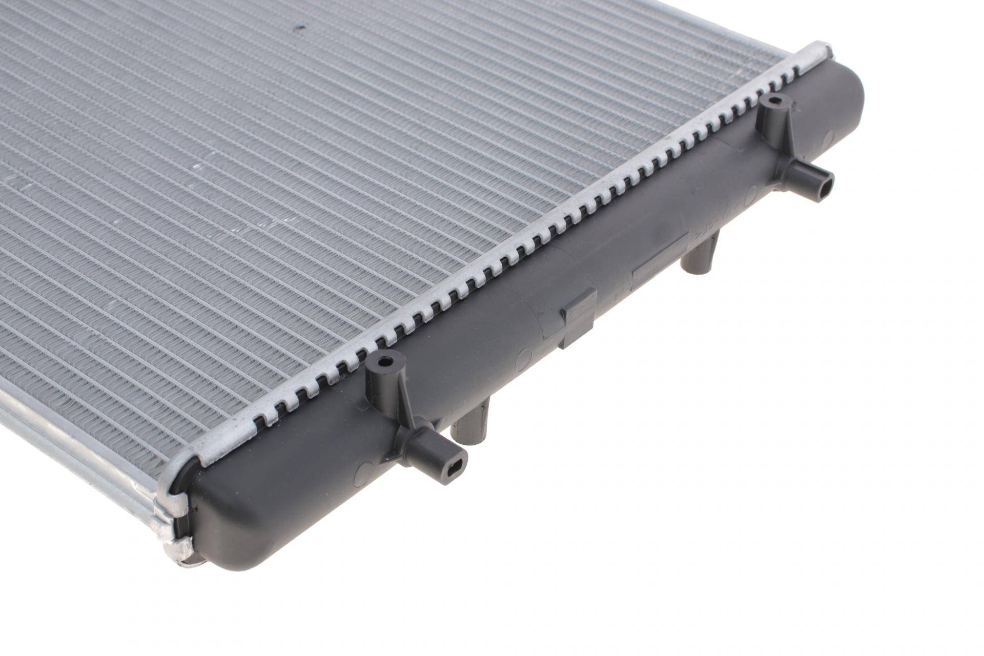 Радіатор охолодження VW Golf IV 1.4-1.6 97-06