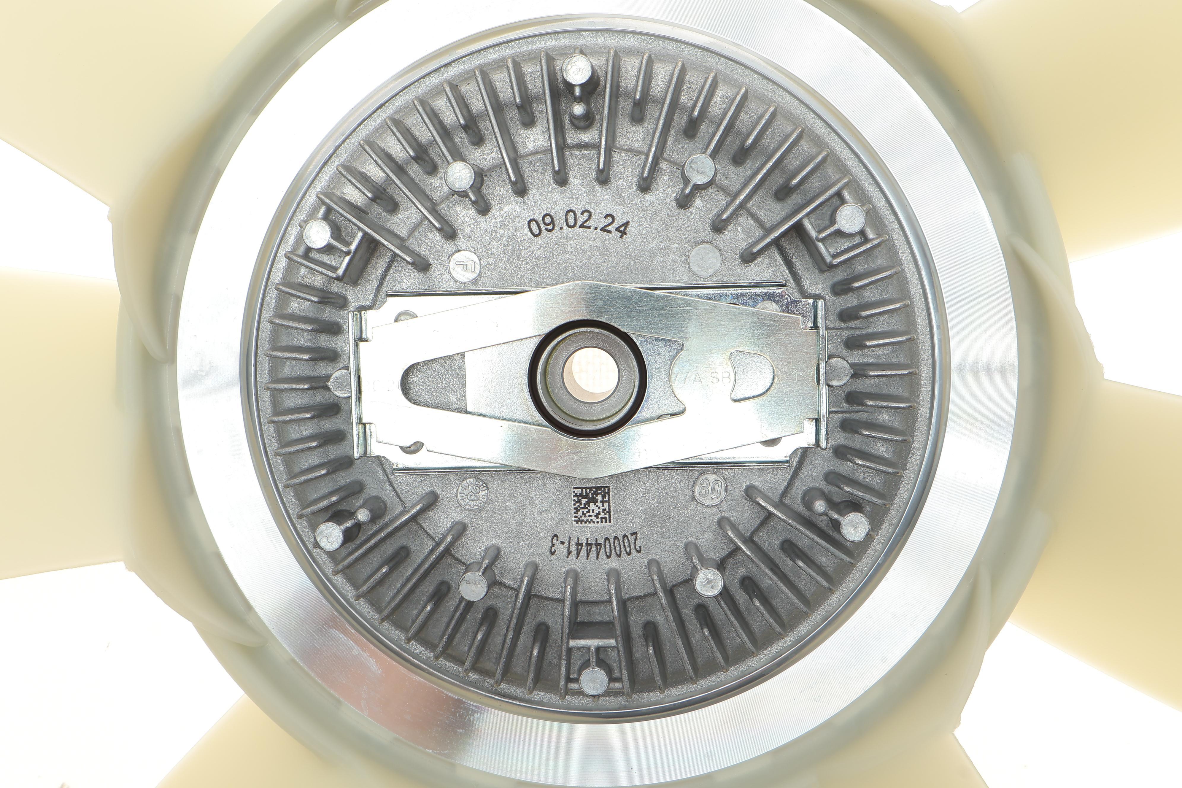 Вентилятор охолодження двигуна MB Sprinter (906) 2.2CDI OM651 09- (7 лопастей)