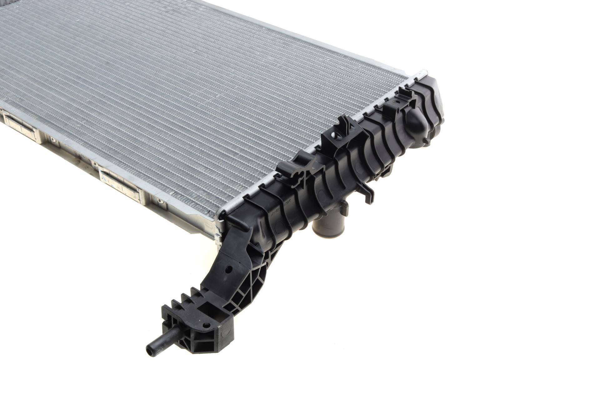 Радіатор охолодження Opel Meriva A 1.4-1.8 03-10