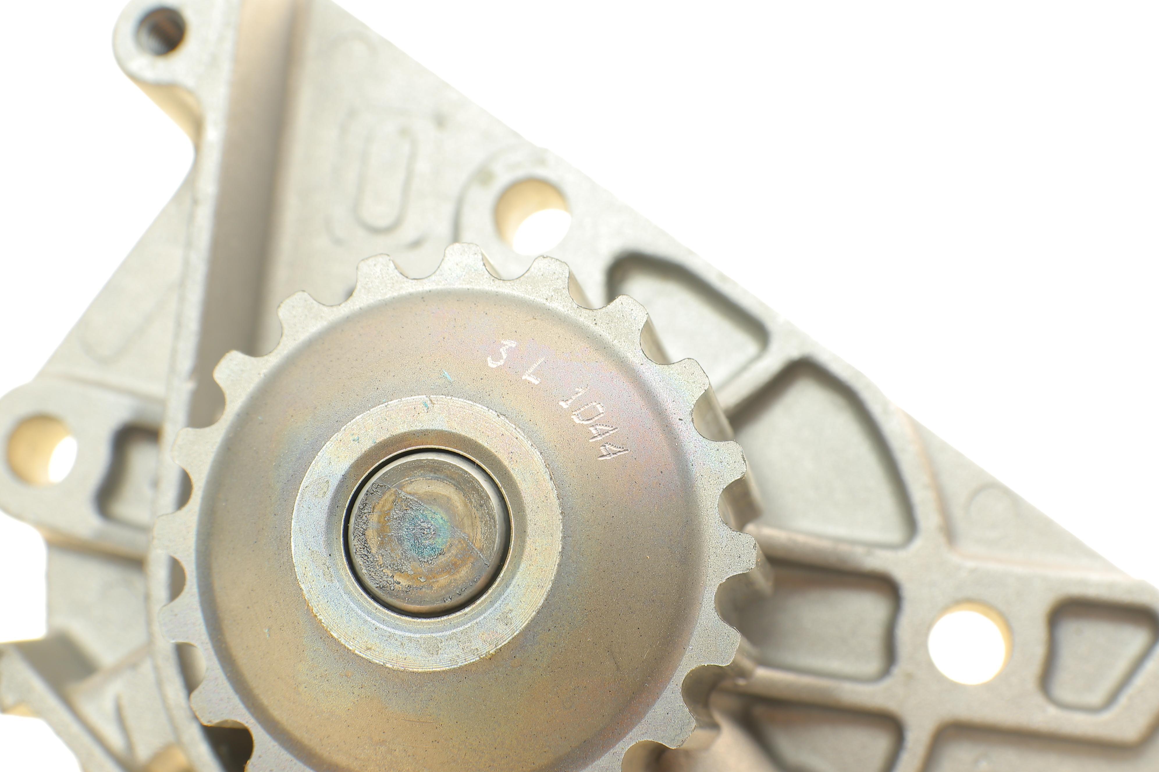 Помпа води Citroen C4/C5/C8/Jumpy/Fiat Scudo/Peugeot 206/307/406 1.8/2.0/2.2 99-