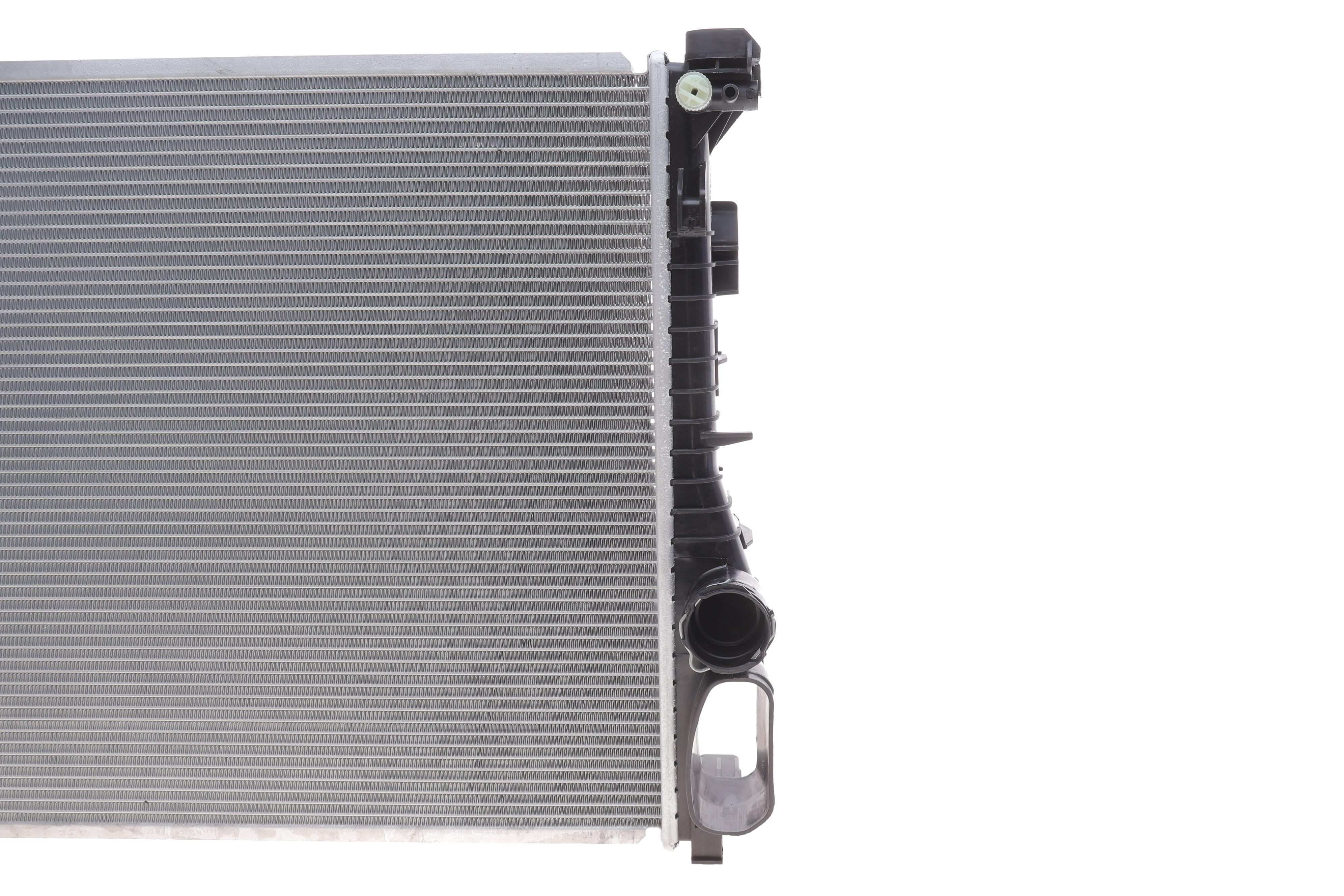 Радіатор охолодження MB E-class (W211/S211)/CLS-class (C219) 02-10 (451x640x24)