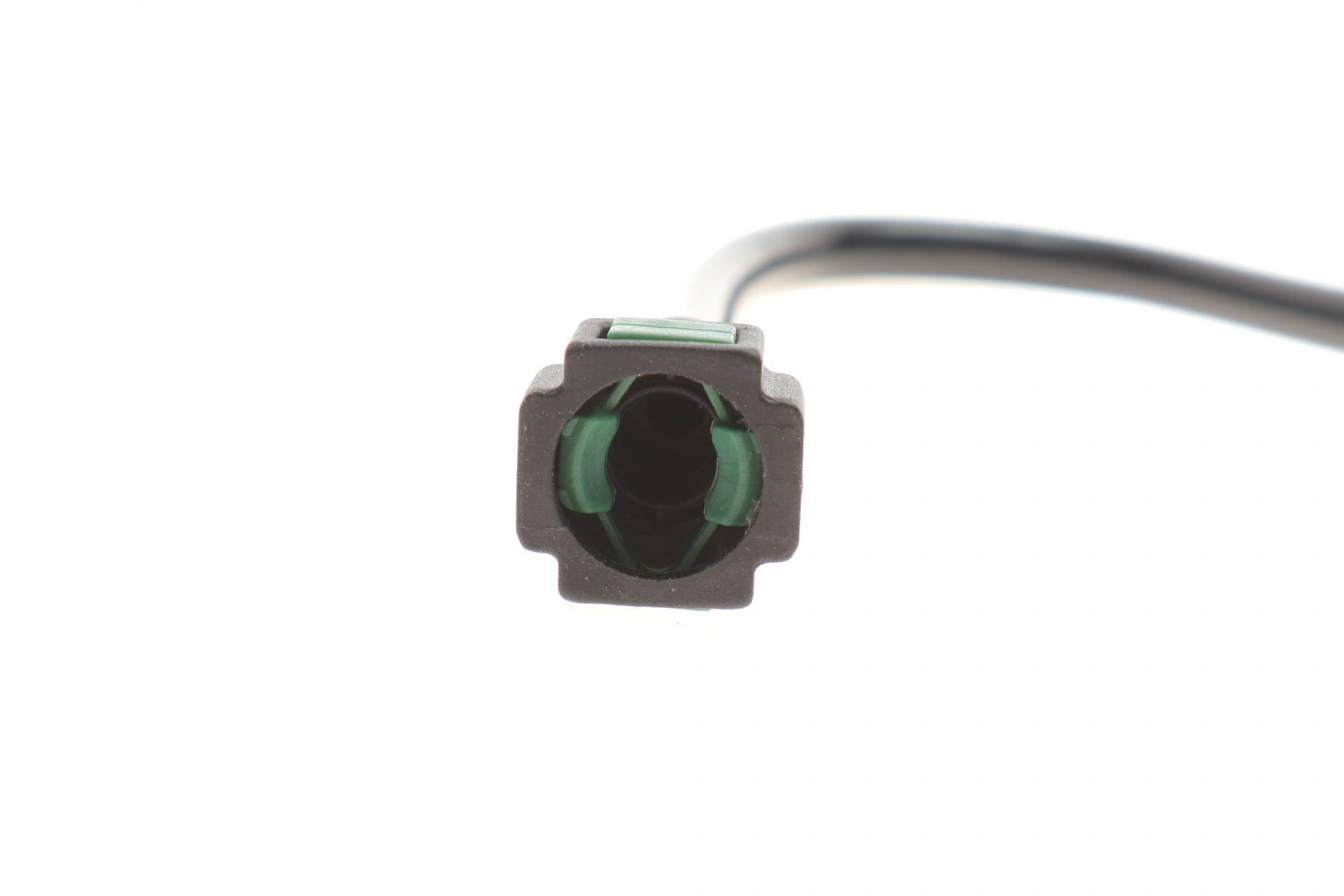 Патрубок системи охолодження Ford Fiesta/Fusion 1.25-1.6 01-12