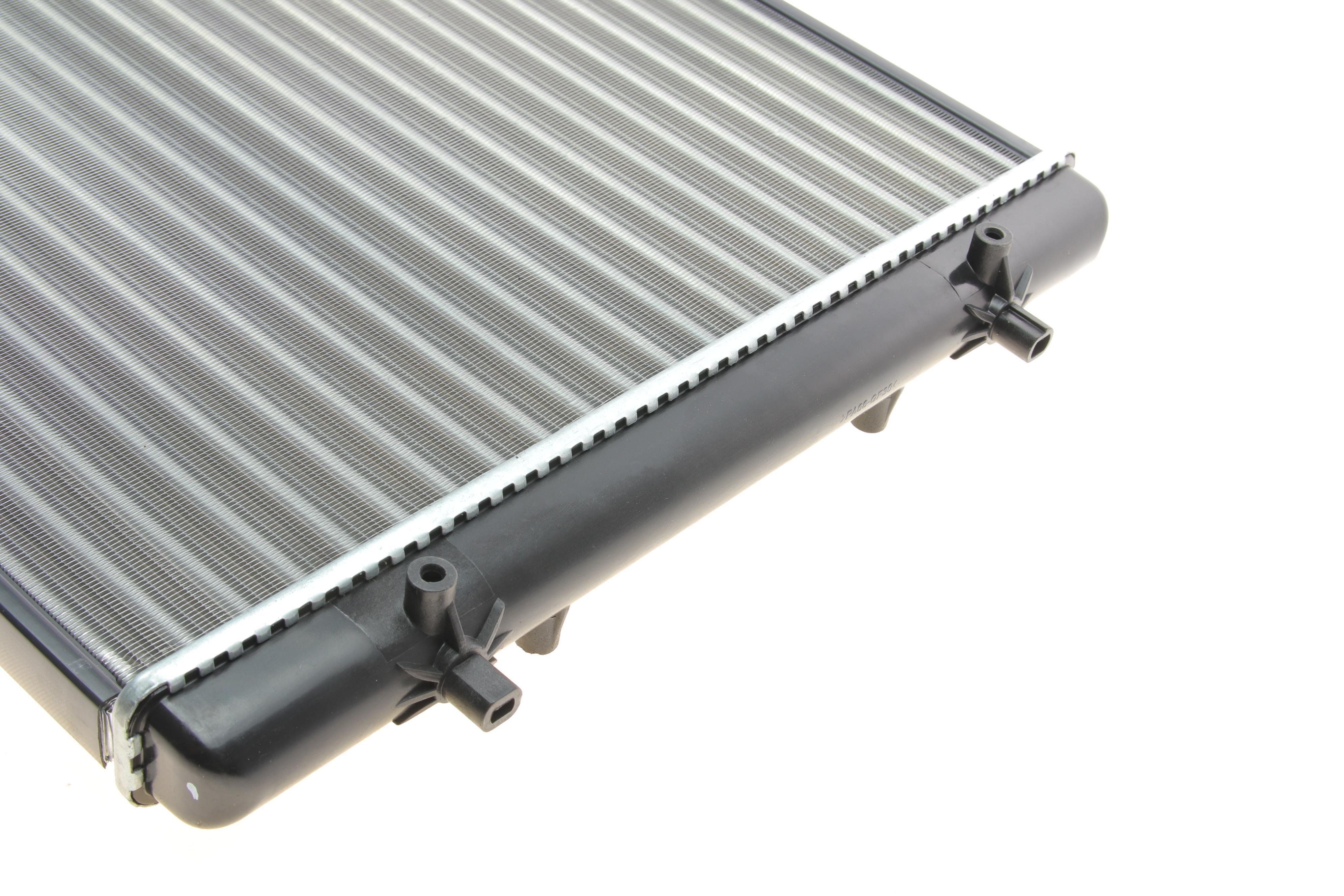 Радіатор охолодження VW Golf IV 1.4-1.6 97-06/Skoda Octavia 1.4/1.6 96-10