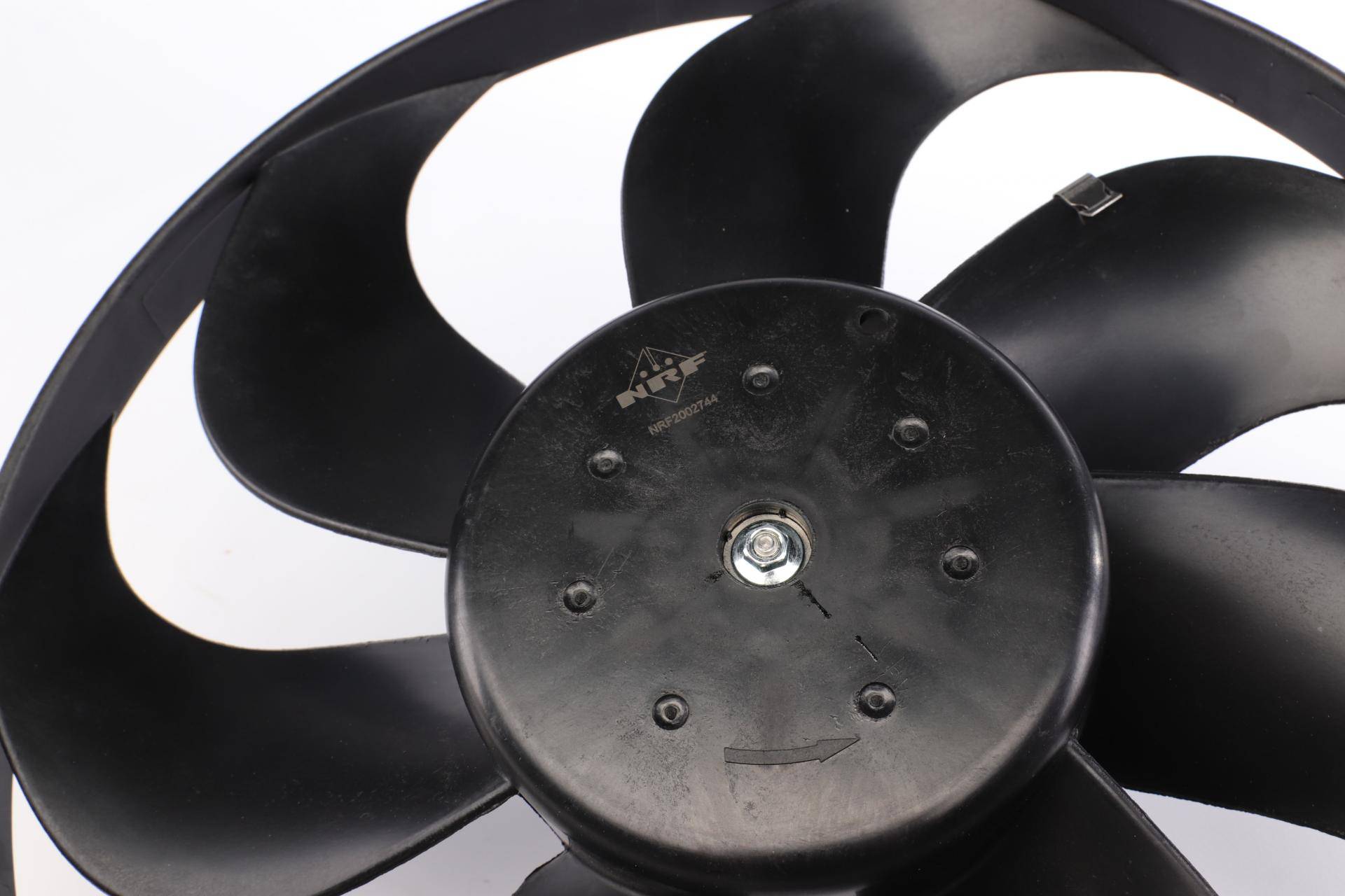 Вентилятор радіатора (електричний) Ford Galaxy/VW Sharan 1.9TDI/2.0i 95-10