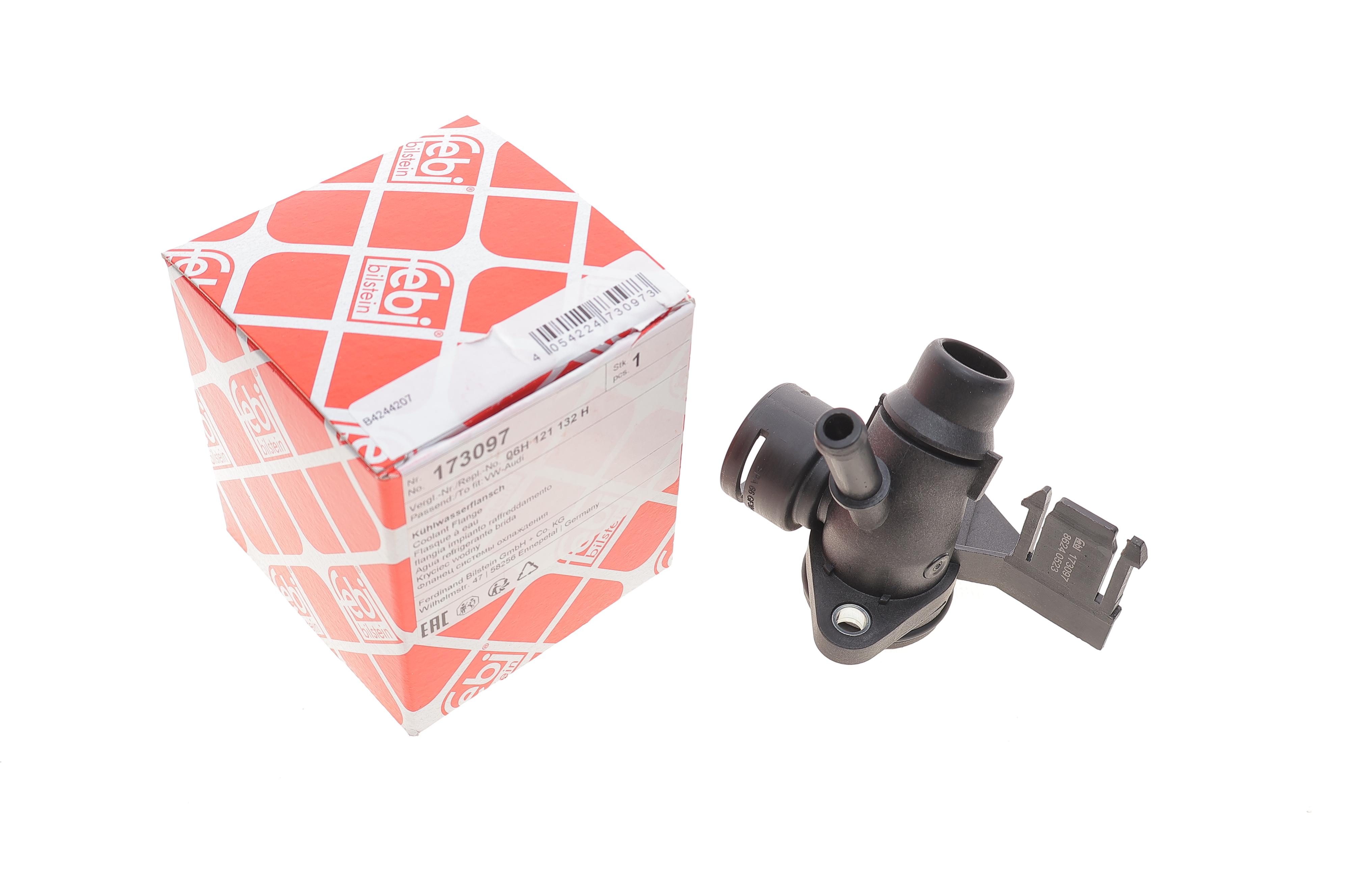 Фланець системи охолодження Audi A4/A6/Q5/VW Amarok/T5/T6 1.8/2.0 07-19