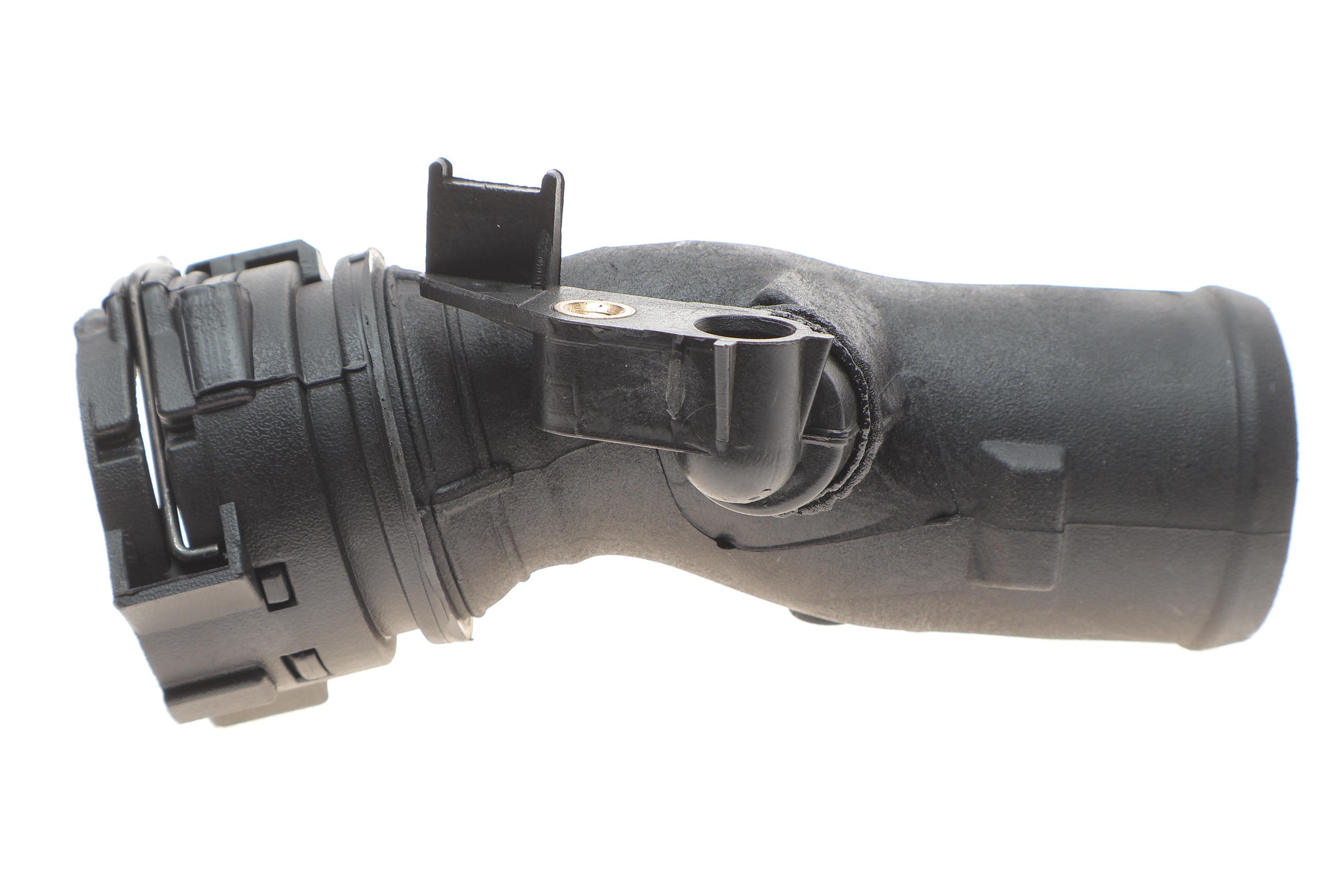 Фланець системи охолодження Nissan Qashqai 1.5 dCi 06-13