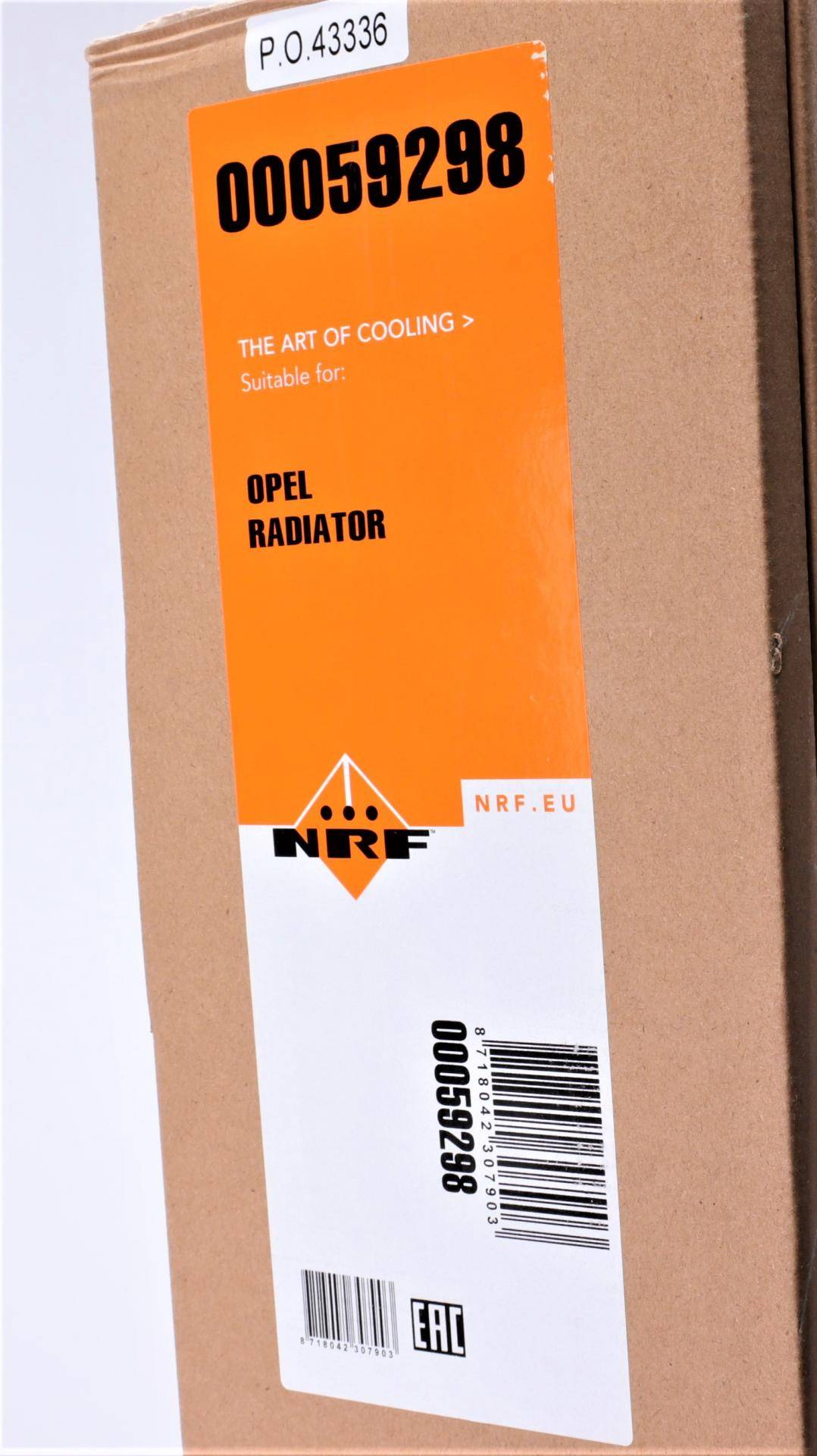 Радіатор охолодження Renault Trafic III 1.6D 14-