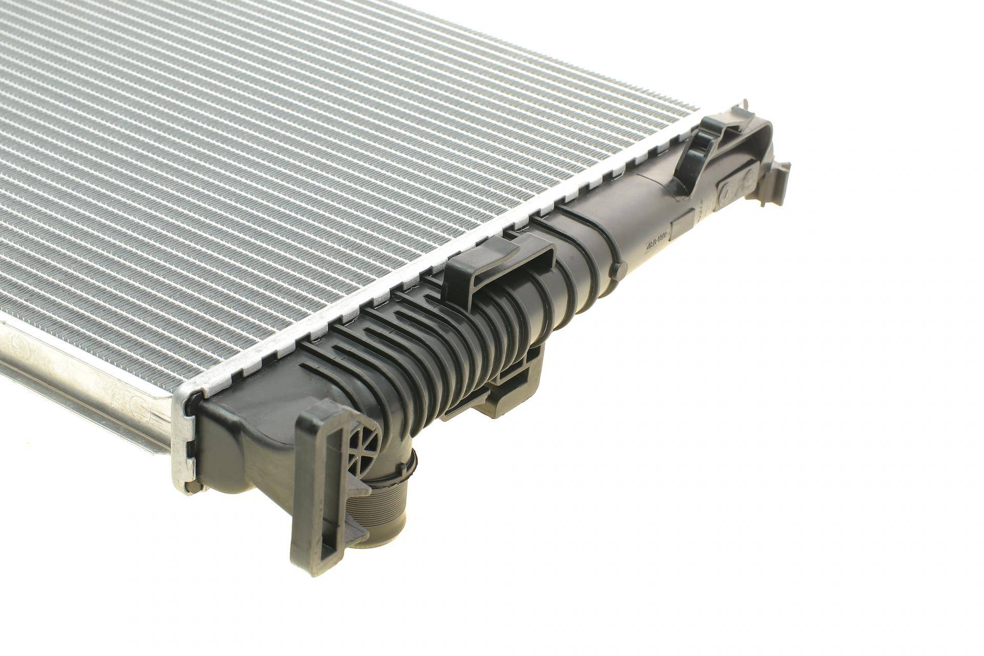 Радіатор охолодження Dacia/Renault Duster 1.5 dCi 10-