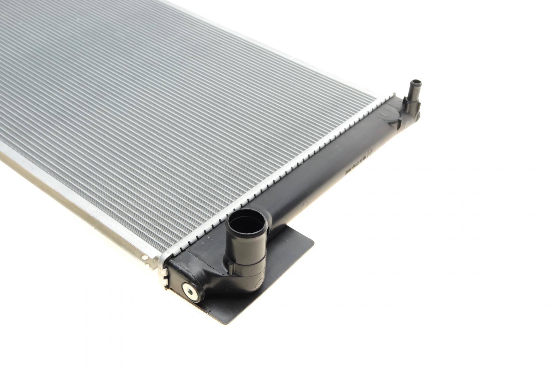 Радіатор охолодження Toyota Auris 07-12/Corolla 1.3-1.8 02-18