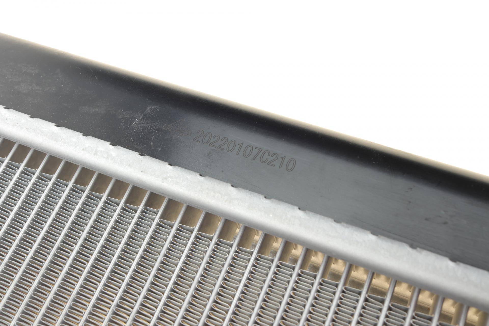 Радіатор охолодження Toyota Auris 07-12/Corolla 1.3-1.8 02-18