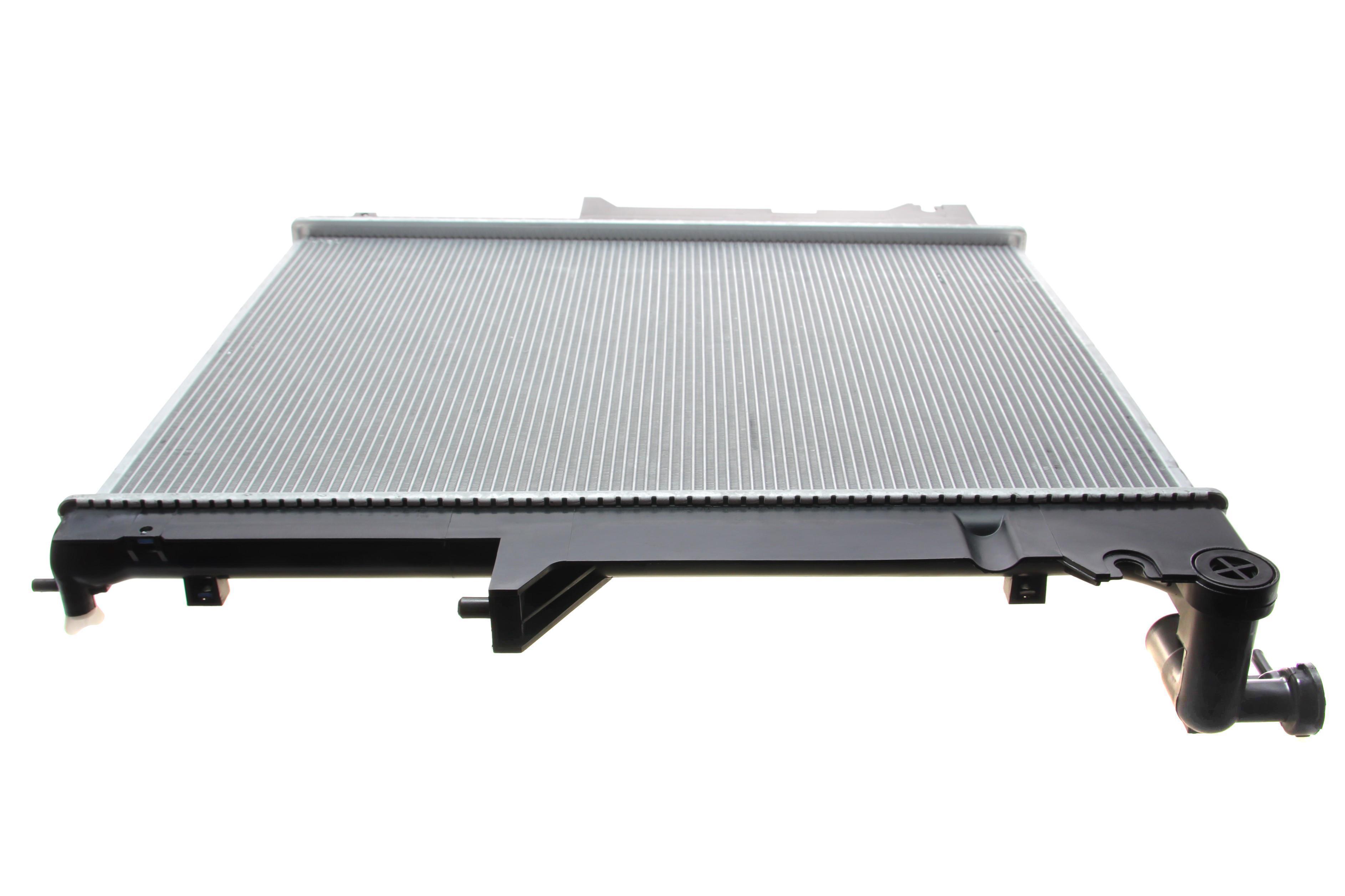 Радіатор охолодження Mitsubishi L200 2.5D 05-15