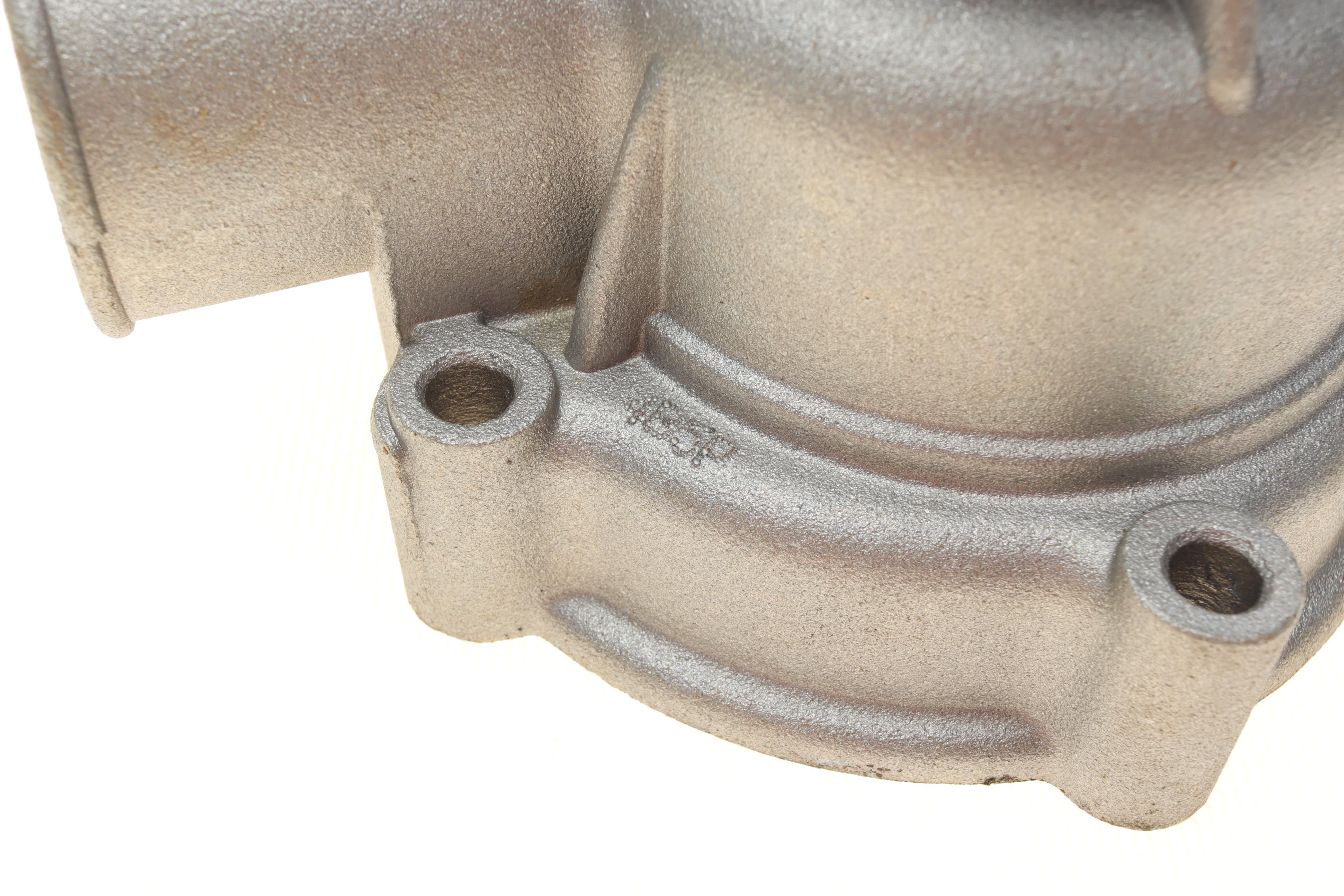 Помпа води BMW 5 (E12/E28/E34)/6 (E24)/7 (E23/E32) 2.5-3.6 77-95