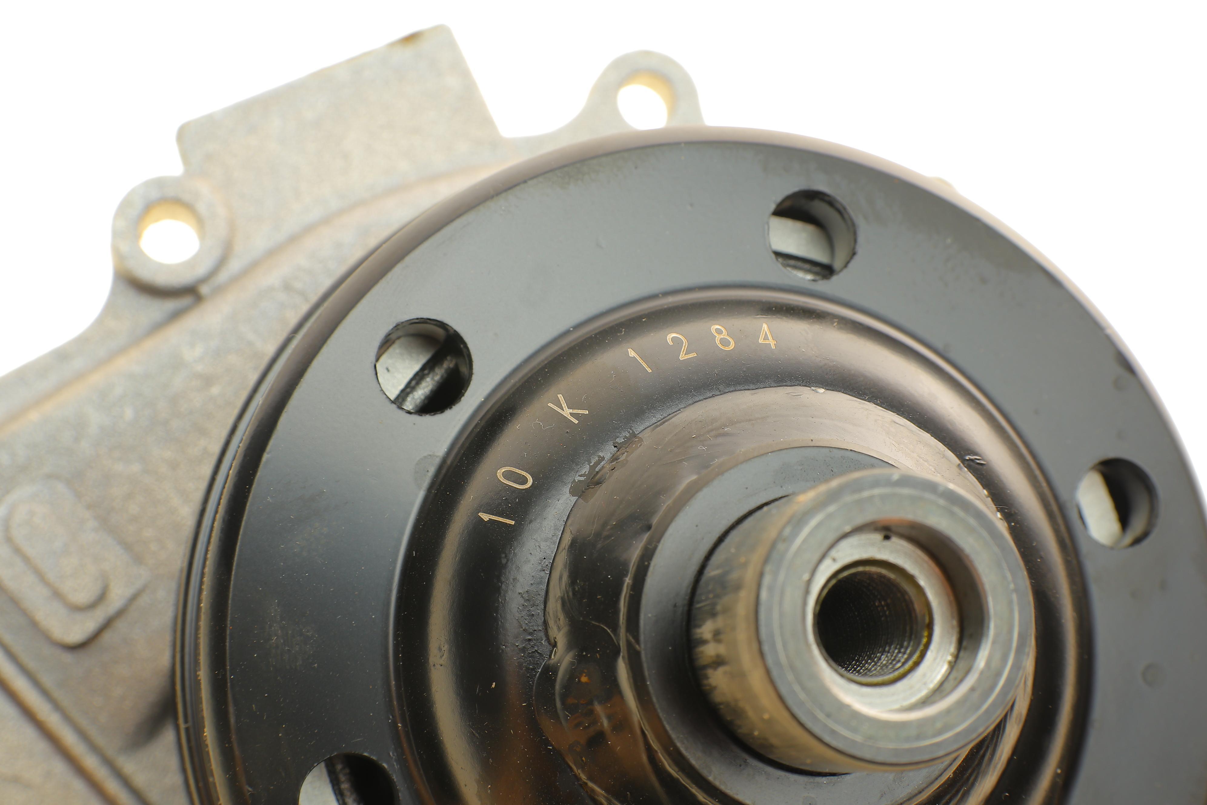 Помпа води MB Sprinter 906 2.2CDI (OM651) 06- (B/B)(9 лоп)