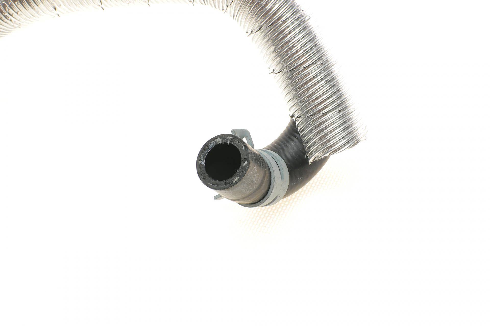 Патрубок системи охолодження Ford Transit Connect 1.8TDCi 02-13