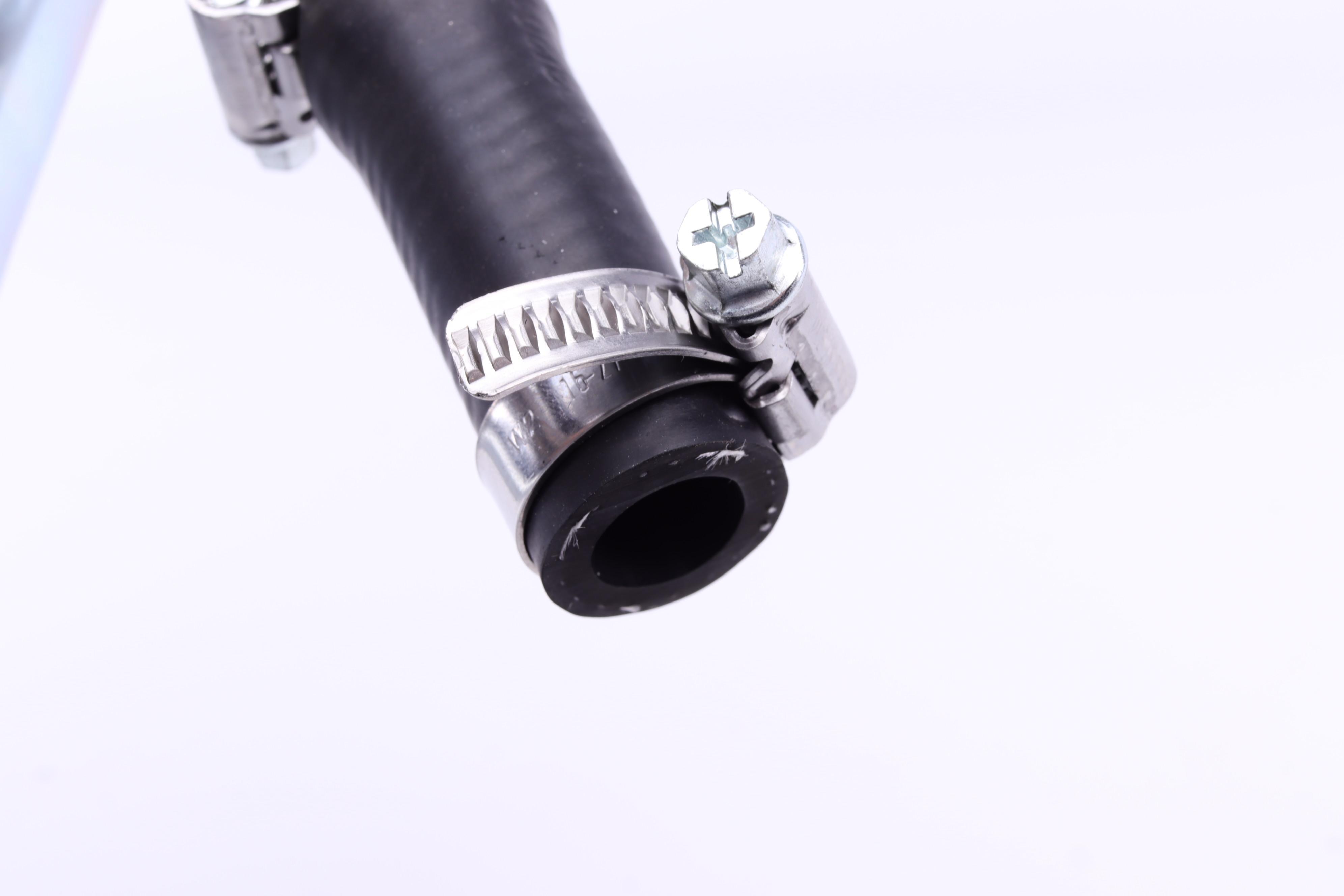 Патрубок системи охолодження (нижній) Ford Transit Connect 02-12