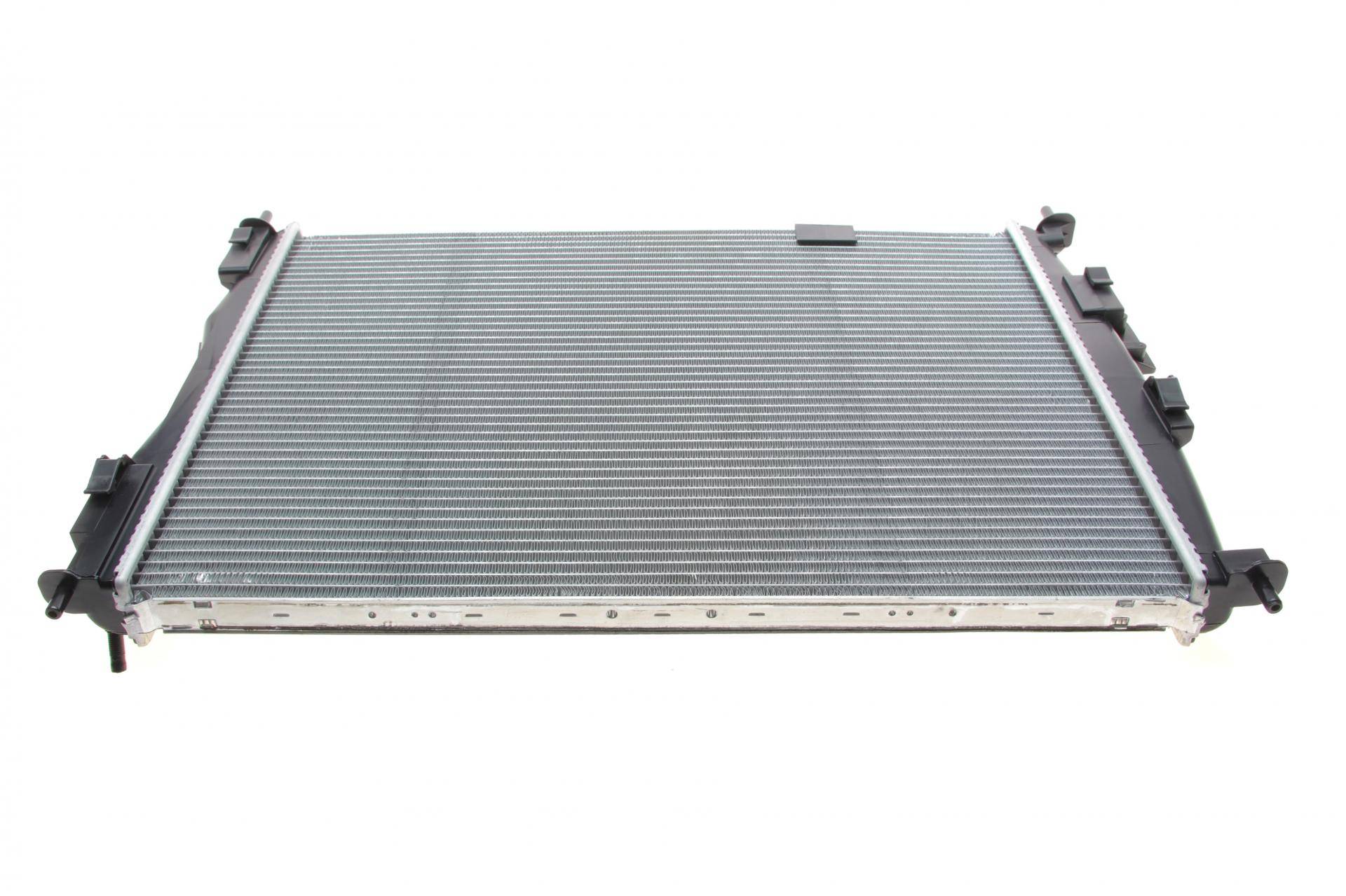 Радіатор охолодження Nissan Qashqai 1.6 07-13