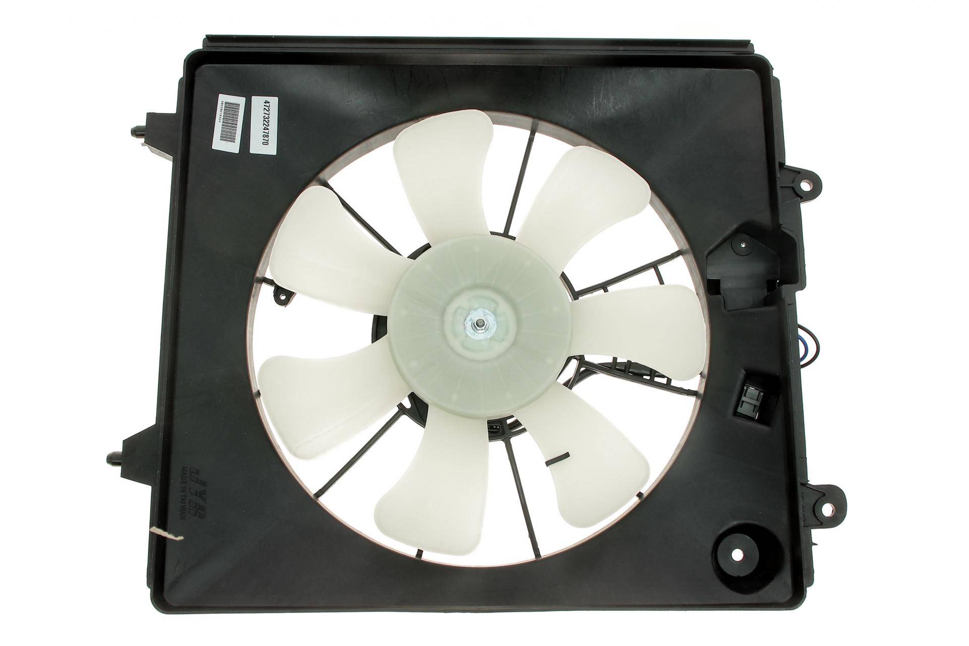 Вентилятор радіатора Honda CR-V III 2.0/2.2/2.4D 07- (з дифузором)