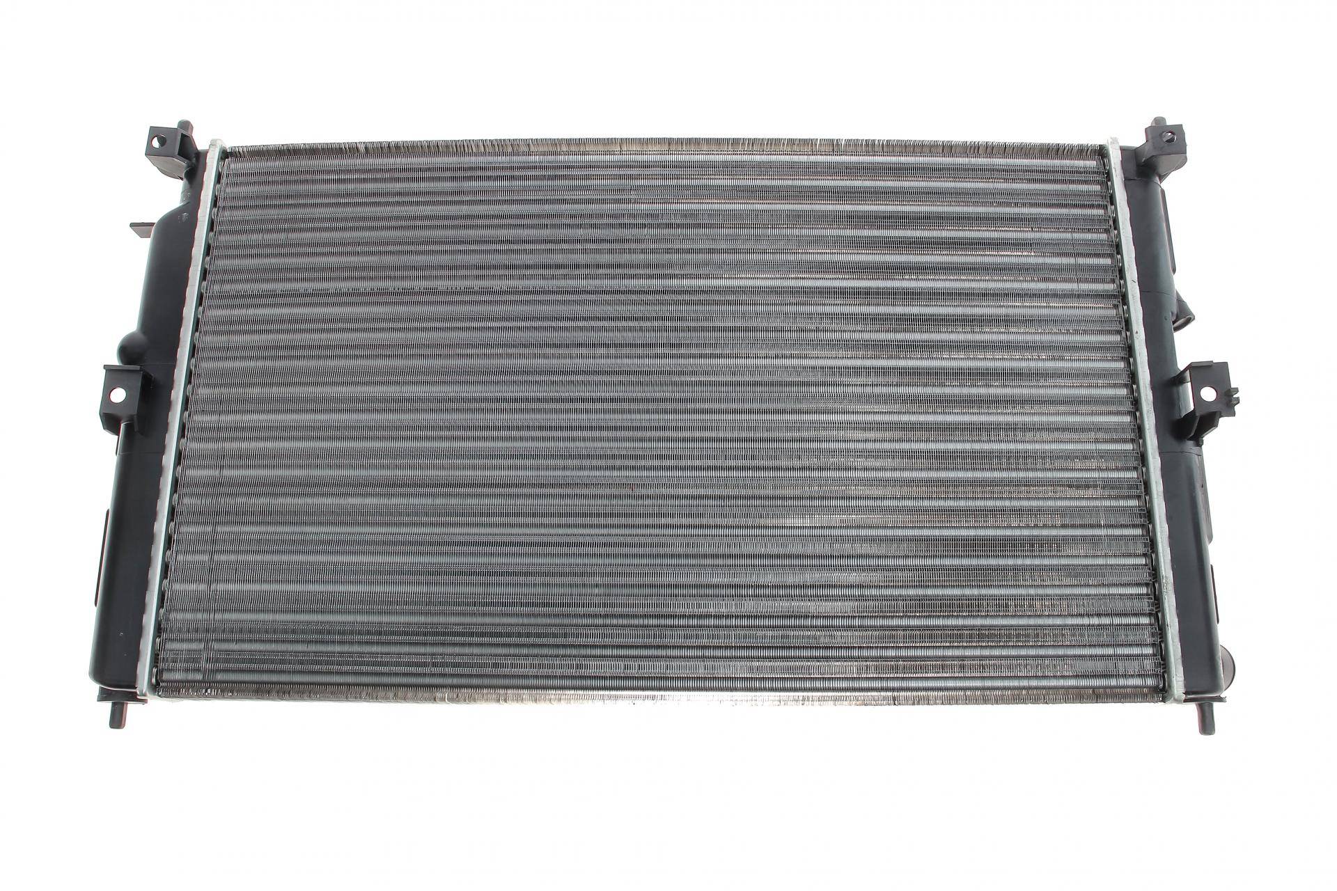 Радіатор охолодження Opel Vectra B 1.6-2.6 16V (Економ-клас)