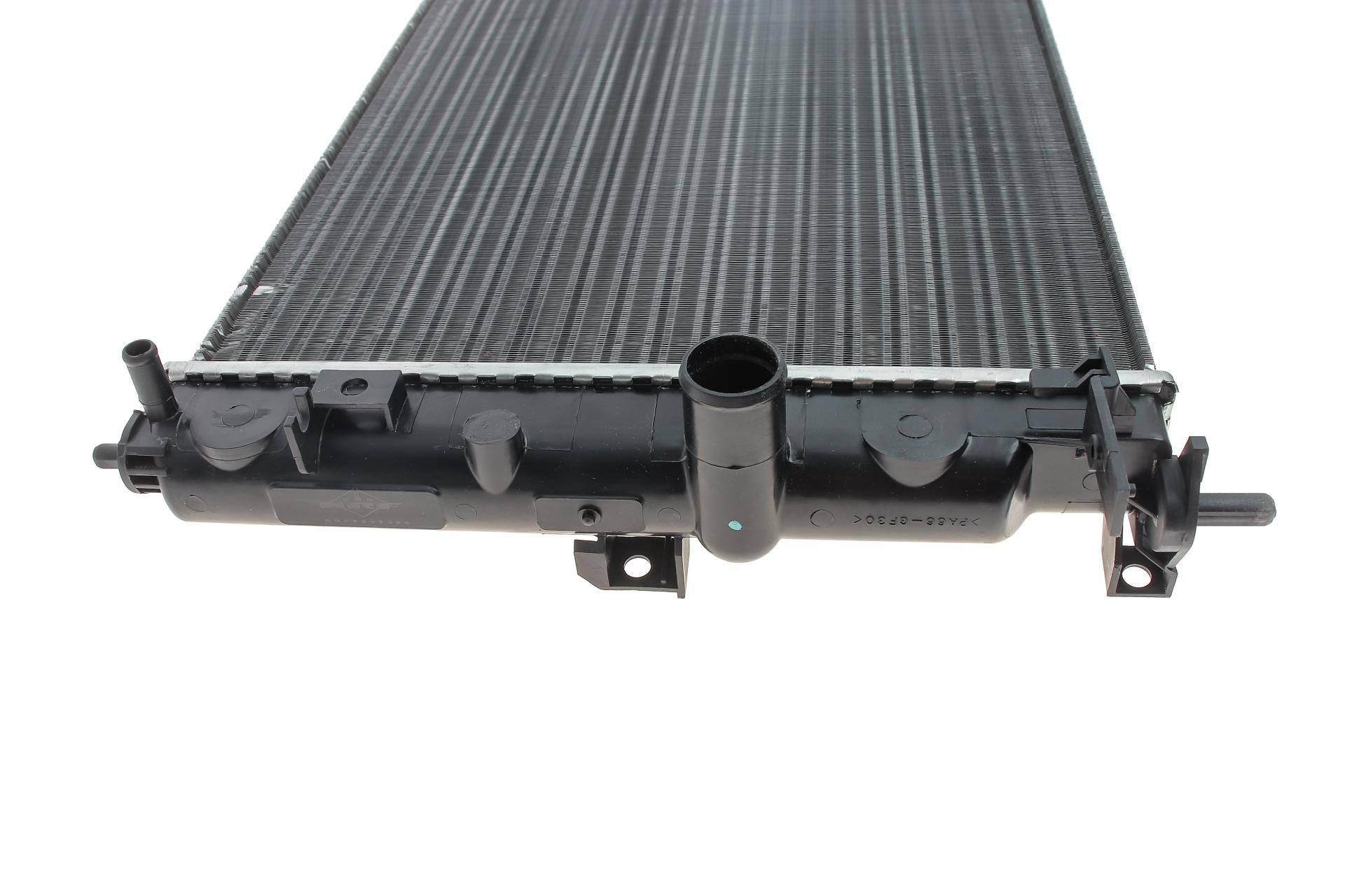 Радіатор охолодження Opel Vectra B 1.6-2.6 16V (Економ-клас)