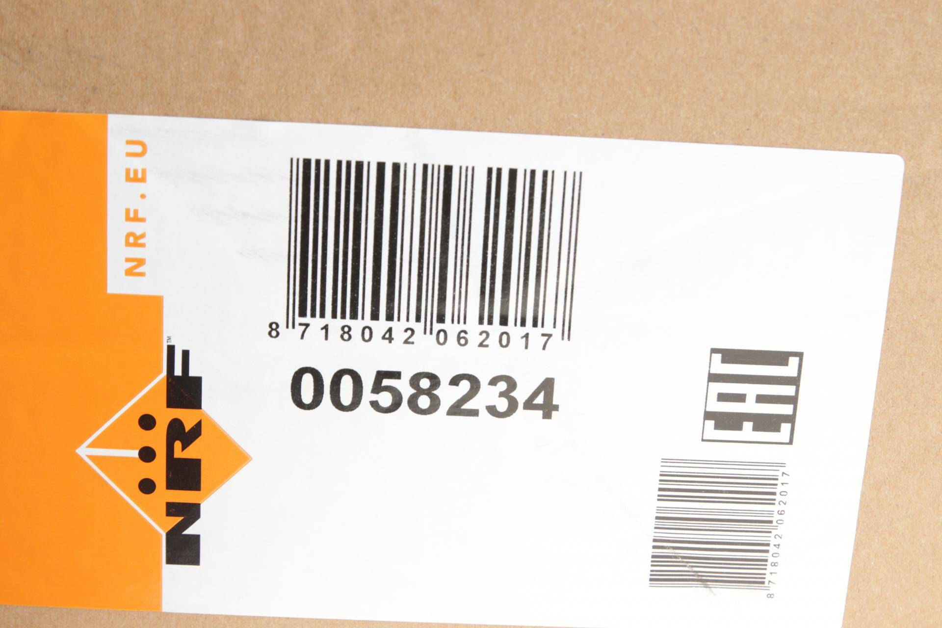 Радіатор охолодження Audi A6 2.0/2.0D 04-11