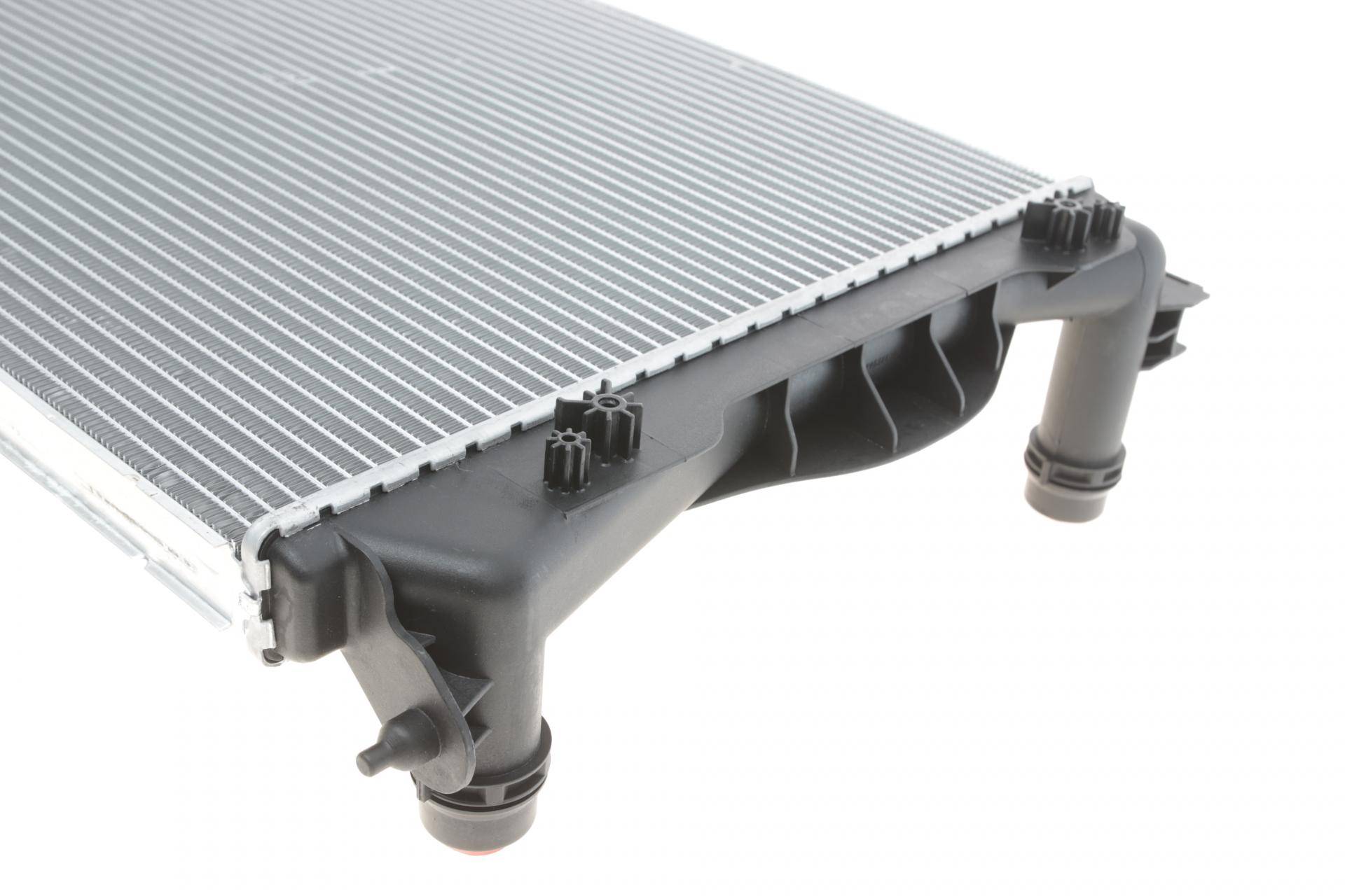 Радіатор охолодження Audi A6 2.0/2.0D 04-11