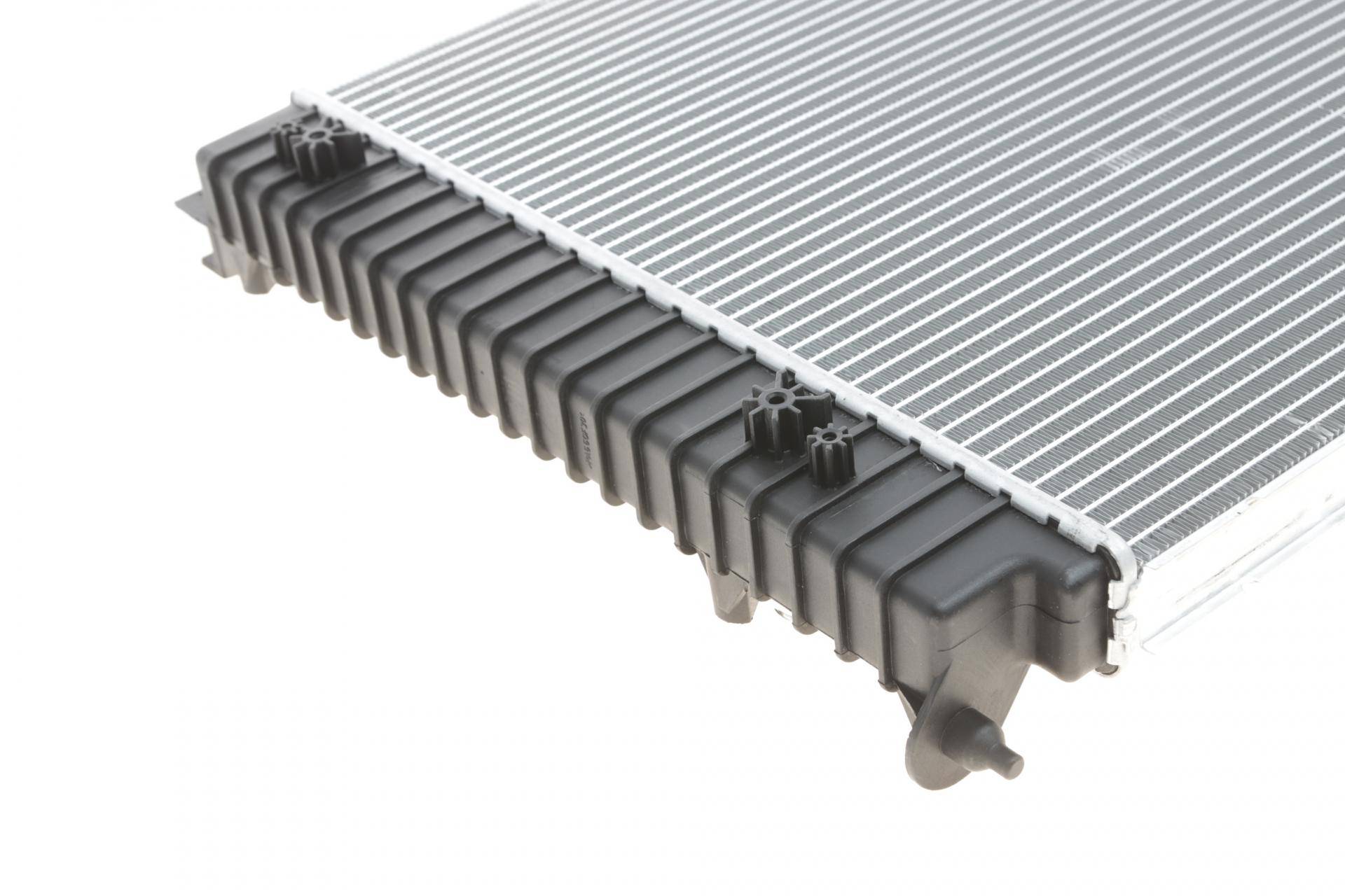 Радіатор охолодження Audi A6 2.0/2.0D 04-11