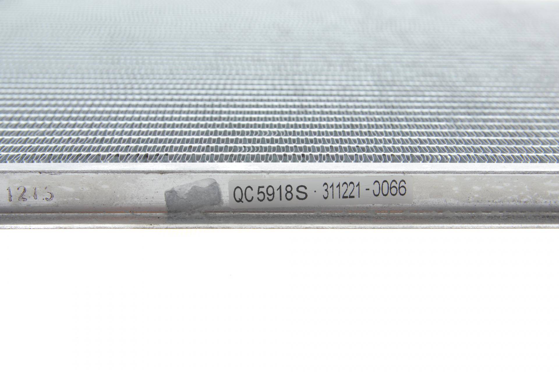 Радіатор охолодження Dodge Journey/Fiat Freemont 2.0D-3.6 08-