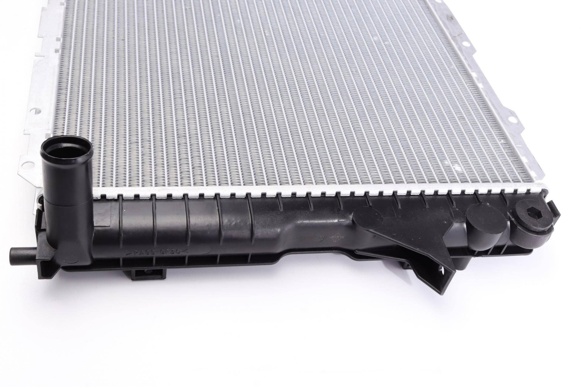 Радіатор охолодження Audi 100 90-97