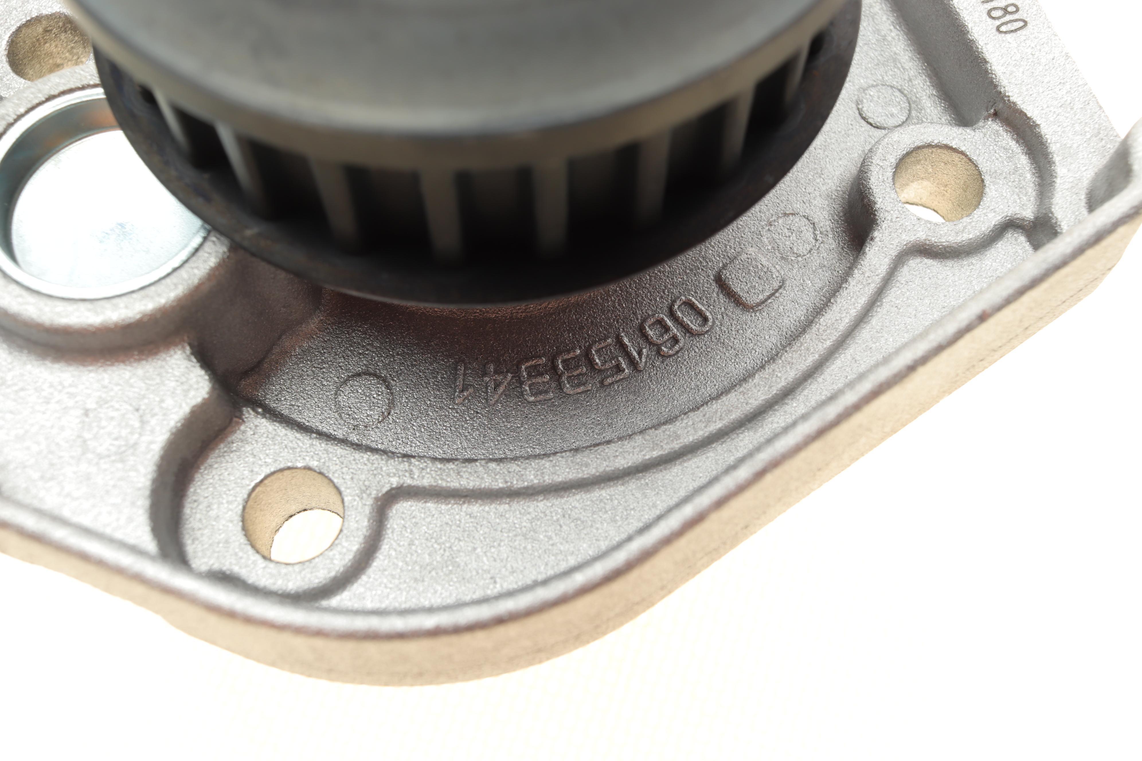 Помпа води Fiat Doblo 1.2 01-05/Panda/Punto 1.1/1.2 04- (24z) (B/B) (8 лоп.)