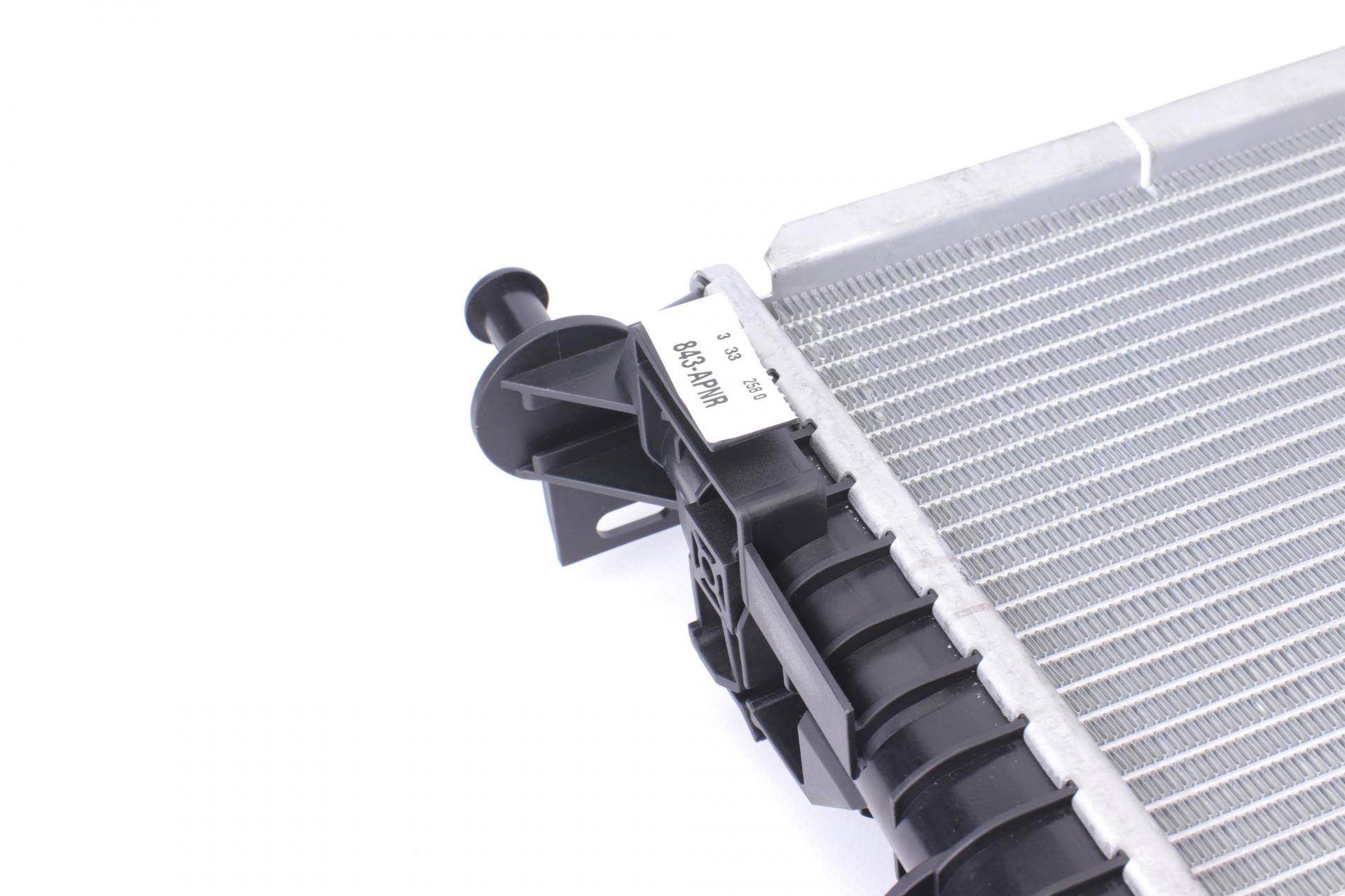 Радіатор охолодження Ford Focus III/Kuga/Mondeo 1.6-2.3 06-