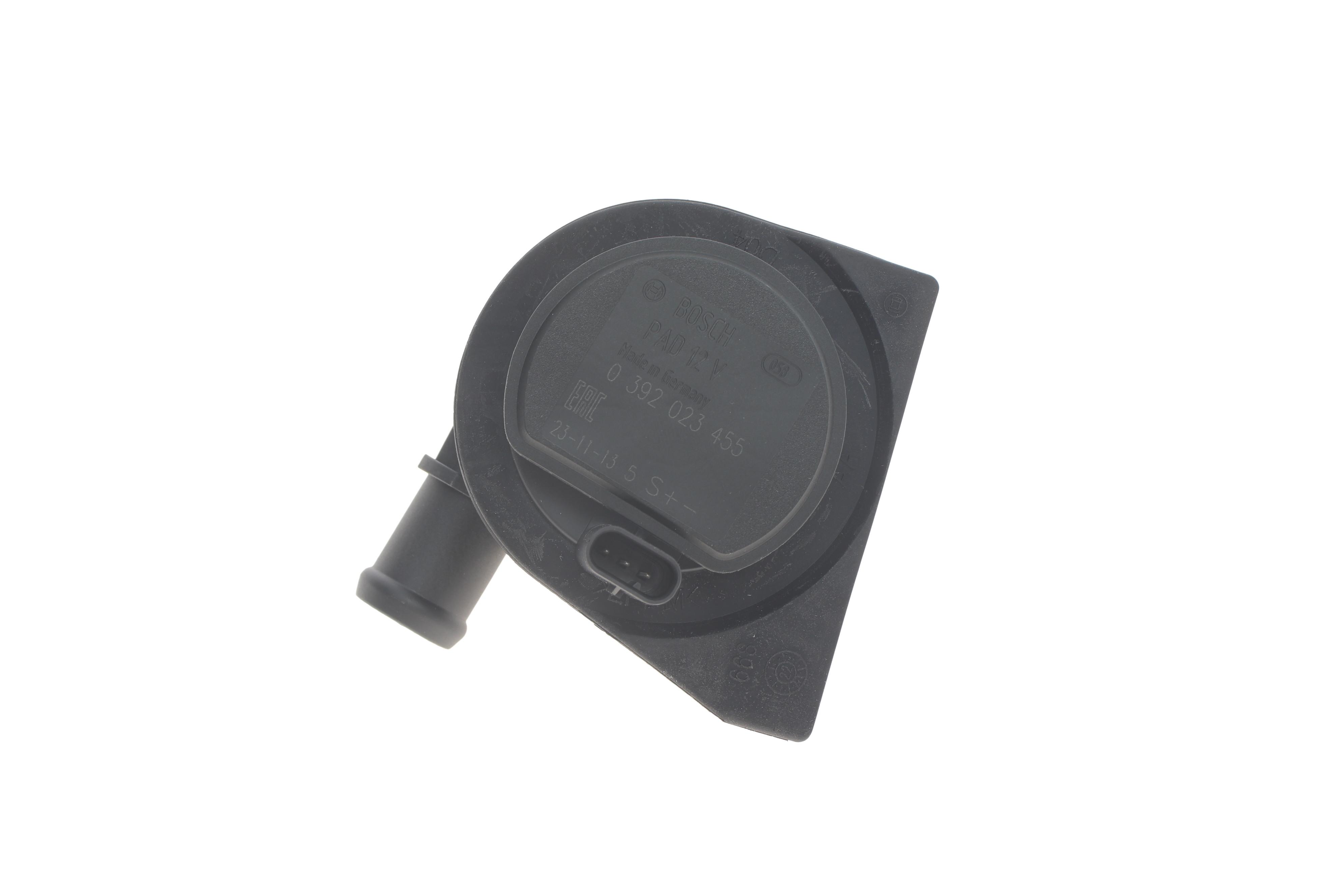 Насос системи охолодження (додатковий) Audi A3 1.4 TSI/VW Caddy III 2.0 TDI 12-