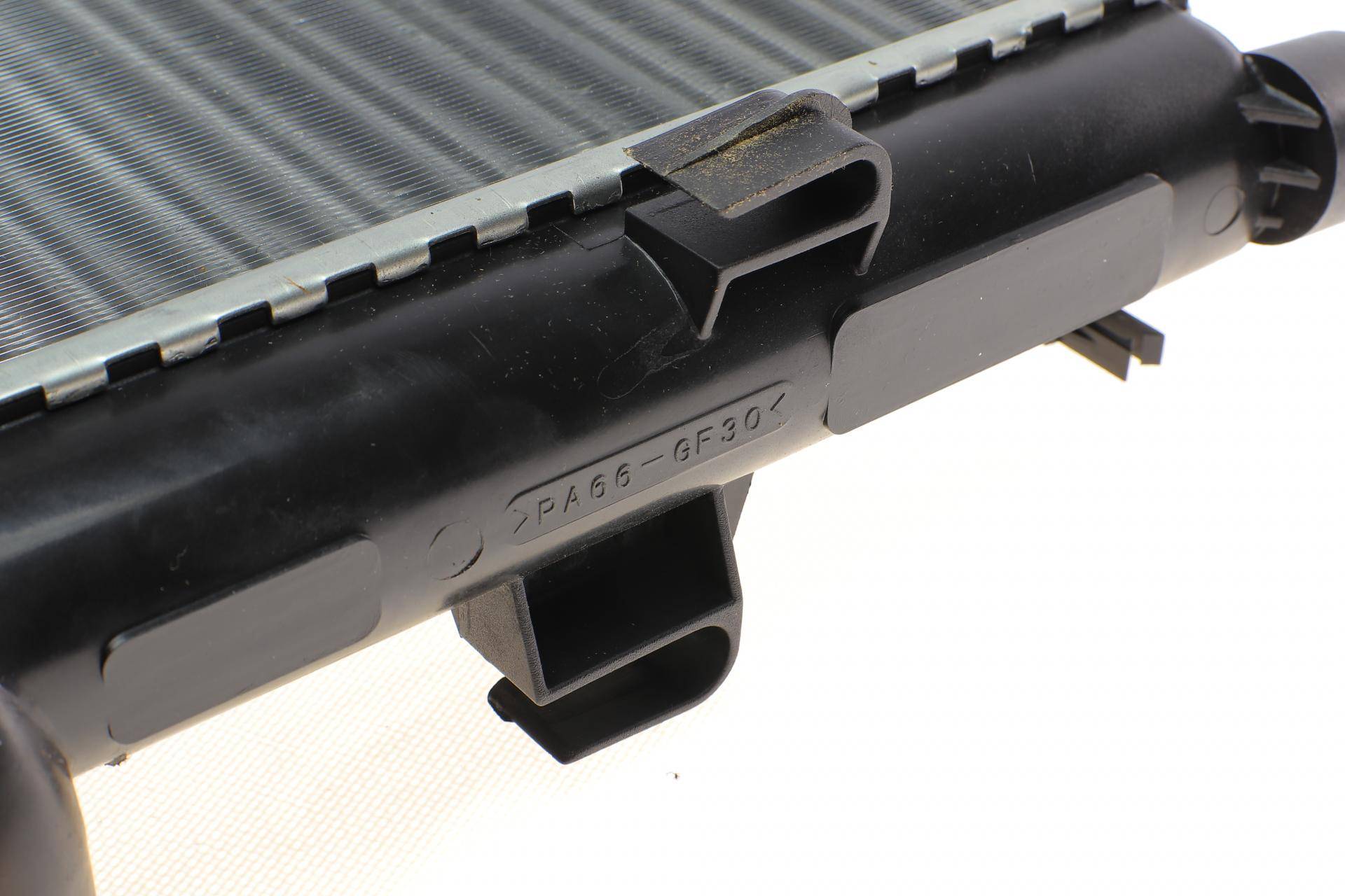 Радіатор охолодження Opel Combo 01-/Corsa 1.7DTI/DI 00-09