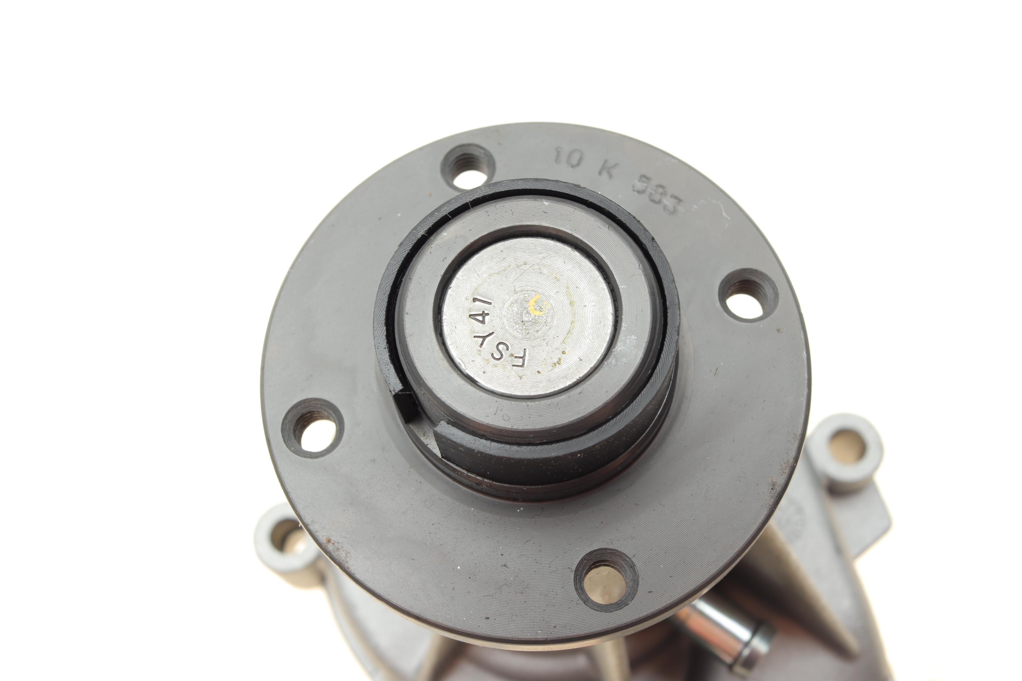 Помпа води MB C-class (W202/S202)/E-class (W210) 200D/220D/TD OM604 93-01 (B/B) (8 лоп)